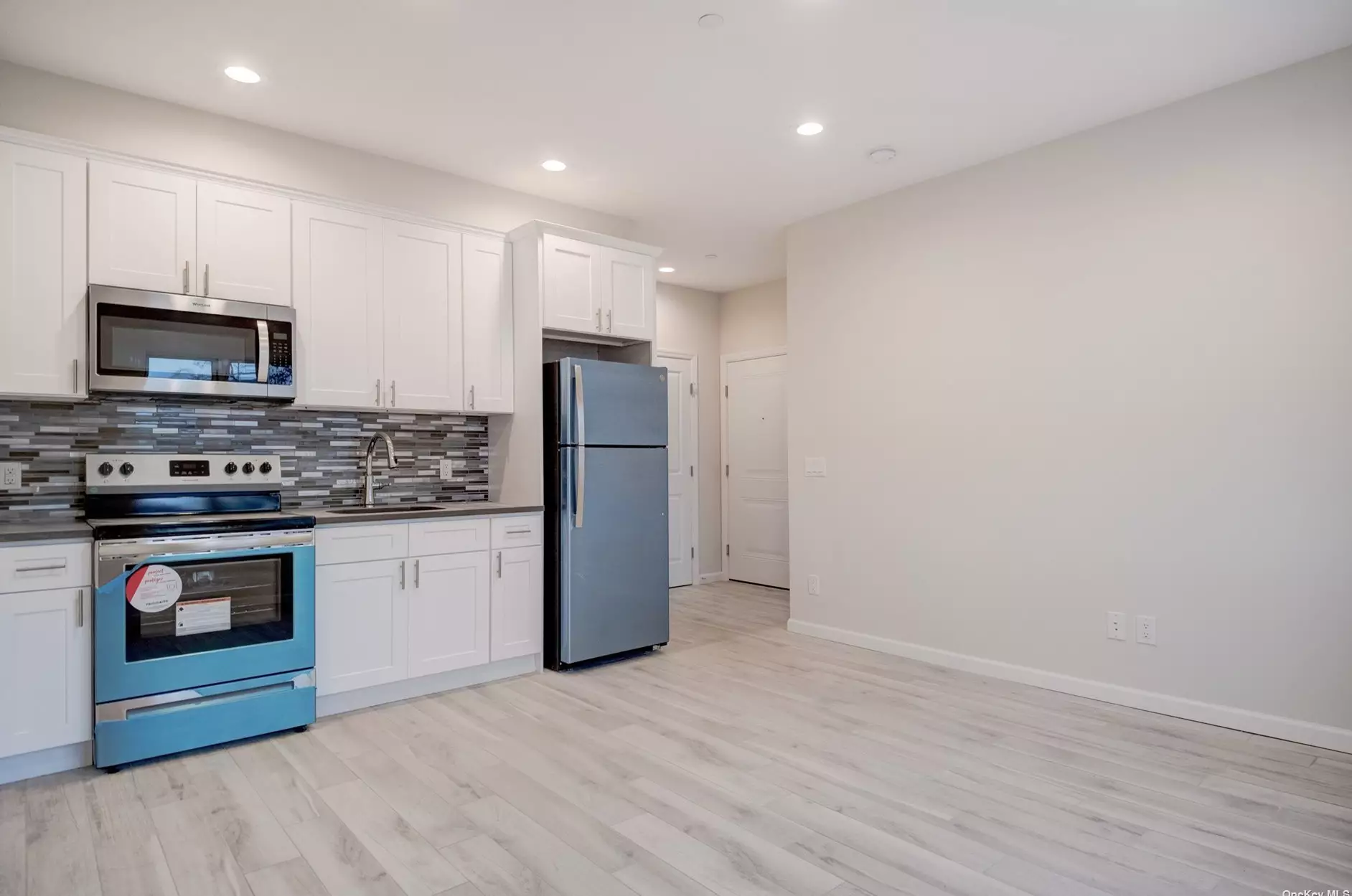 78-13 Metropolitan Ave #1, Flushing, NY 11379