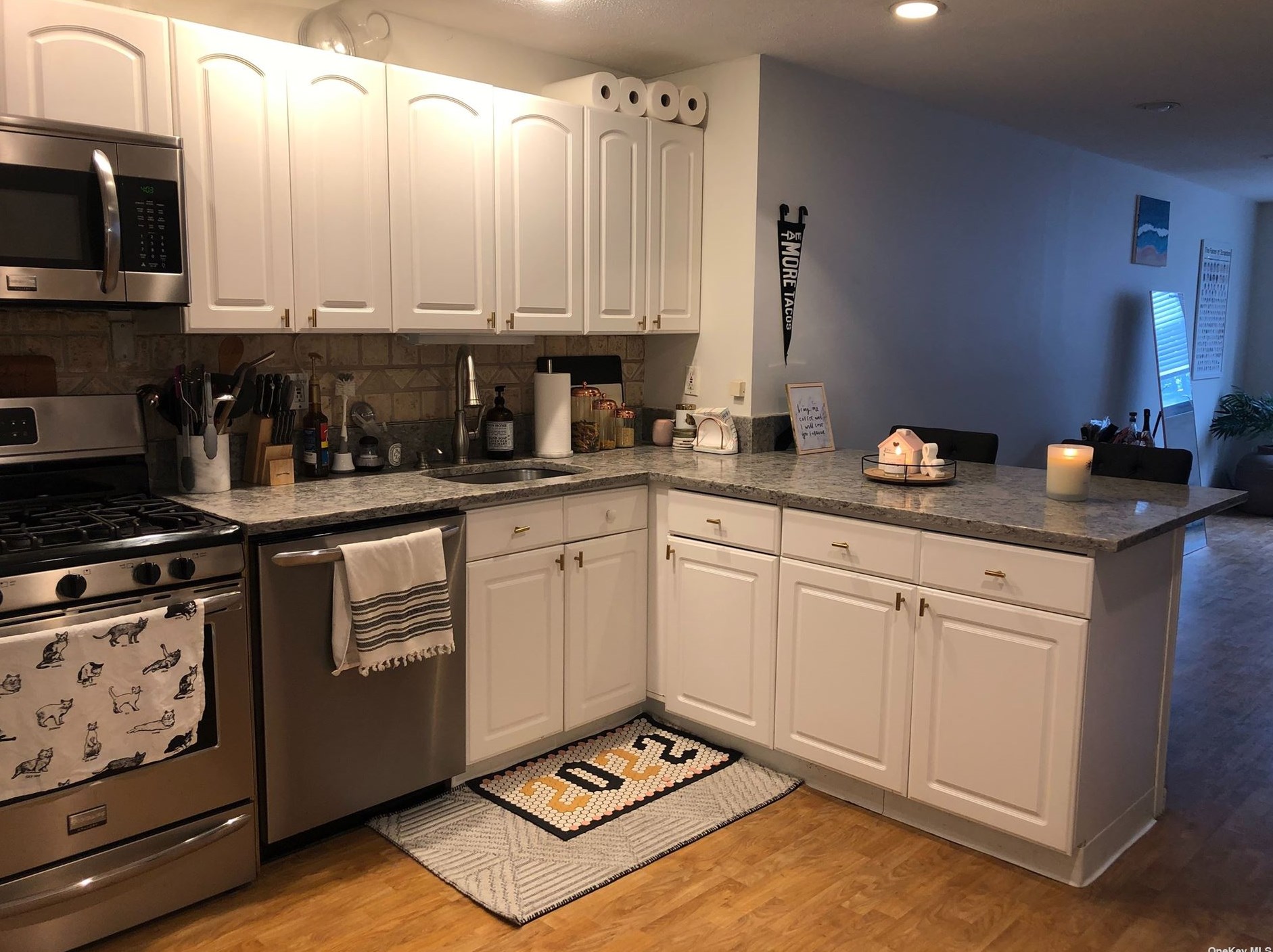 48 Brompton #1a, Great Neck, NY 11021