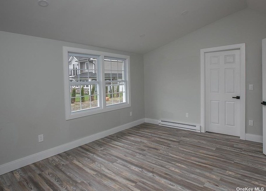 566 Hickory St #1, North Lindenhurst, NY 11757