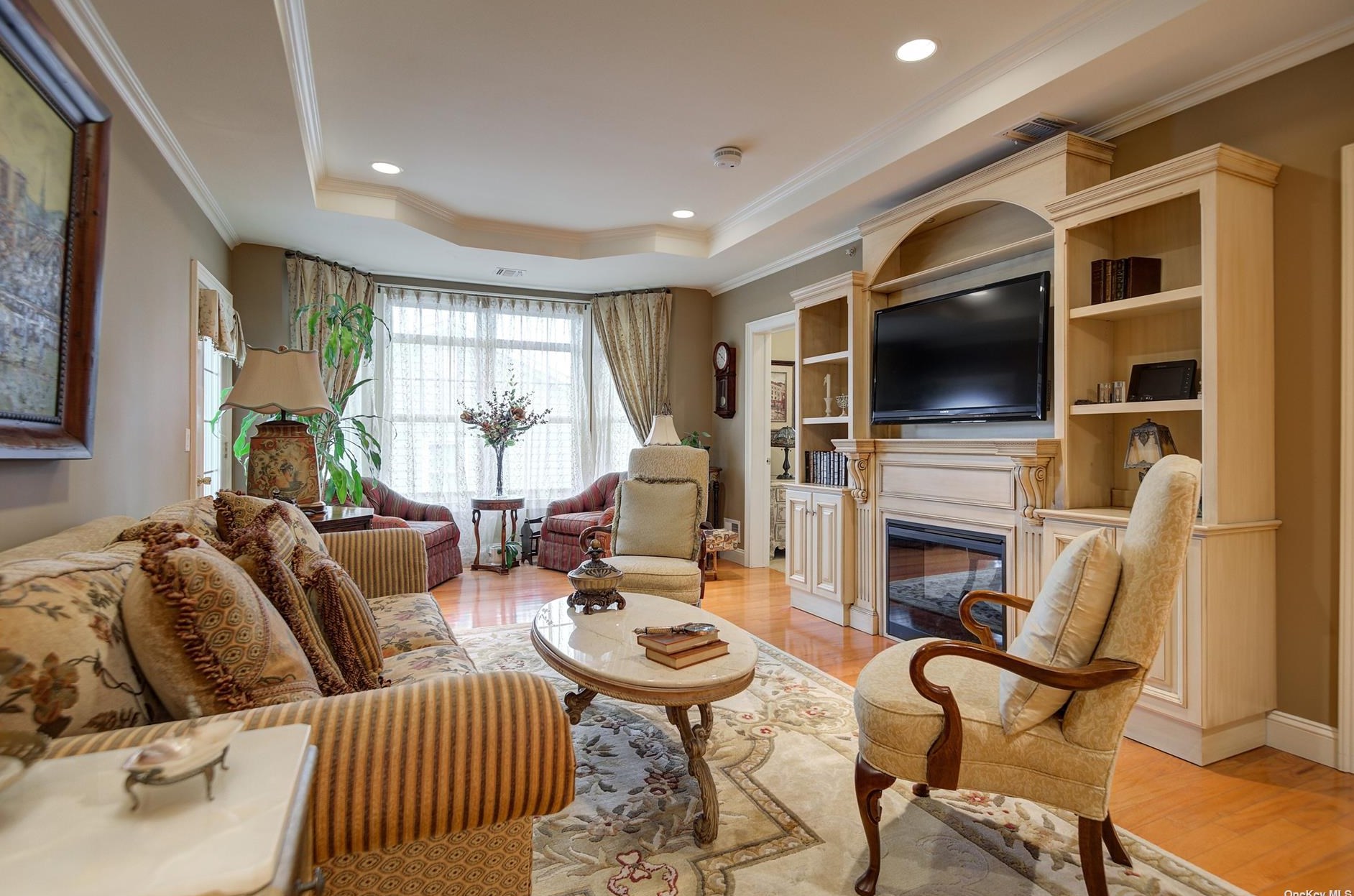 569 Pacing Way #54303, Westbury, NY 11590