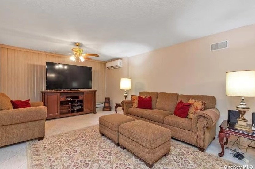 53-43 67th St, Flushing, NY 11378-3776