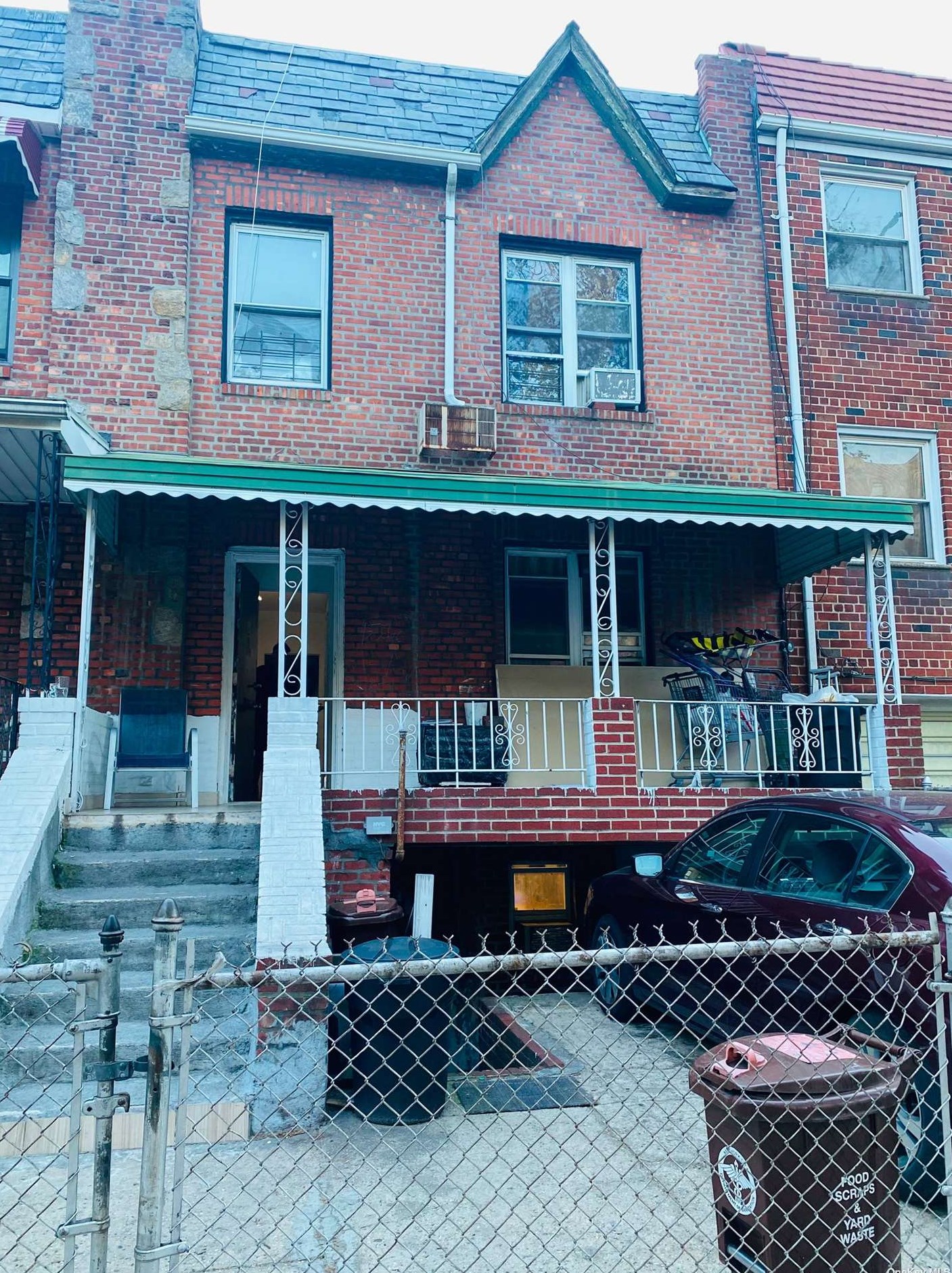 45-32 48th St, Flushing, NY 11377