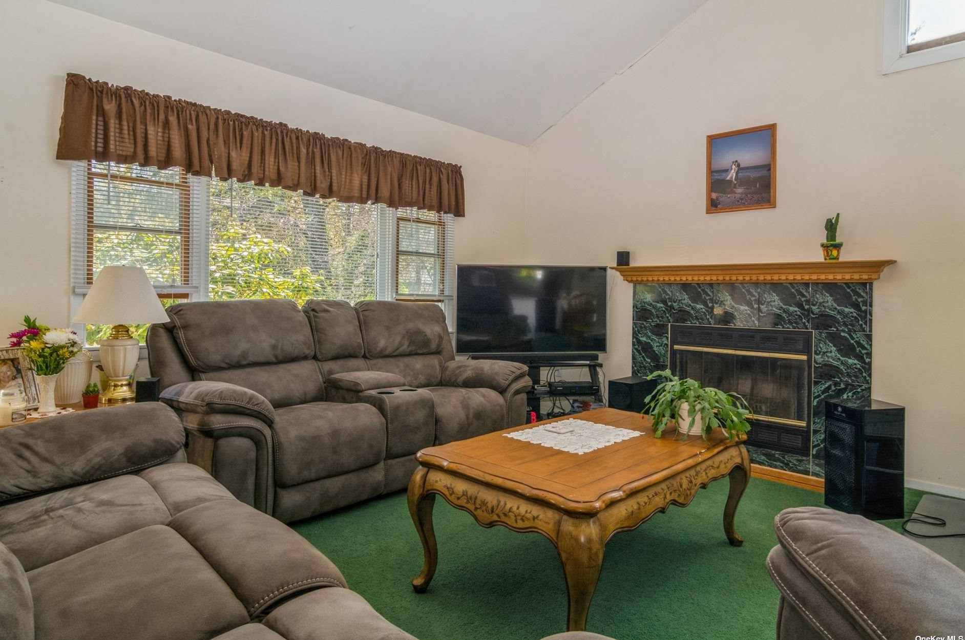 31 Naiad Rd, Rocky Point NY  11778-9678 exterior