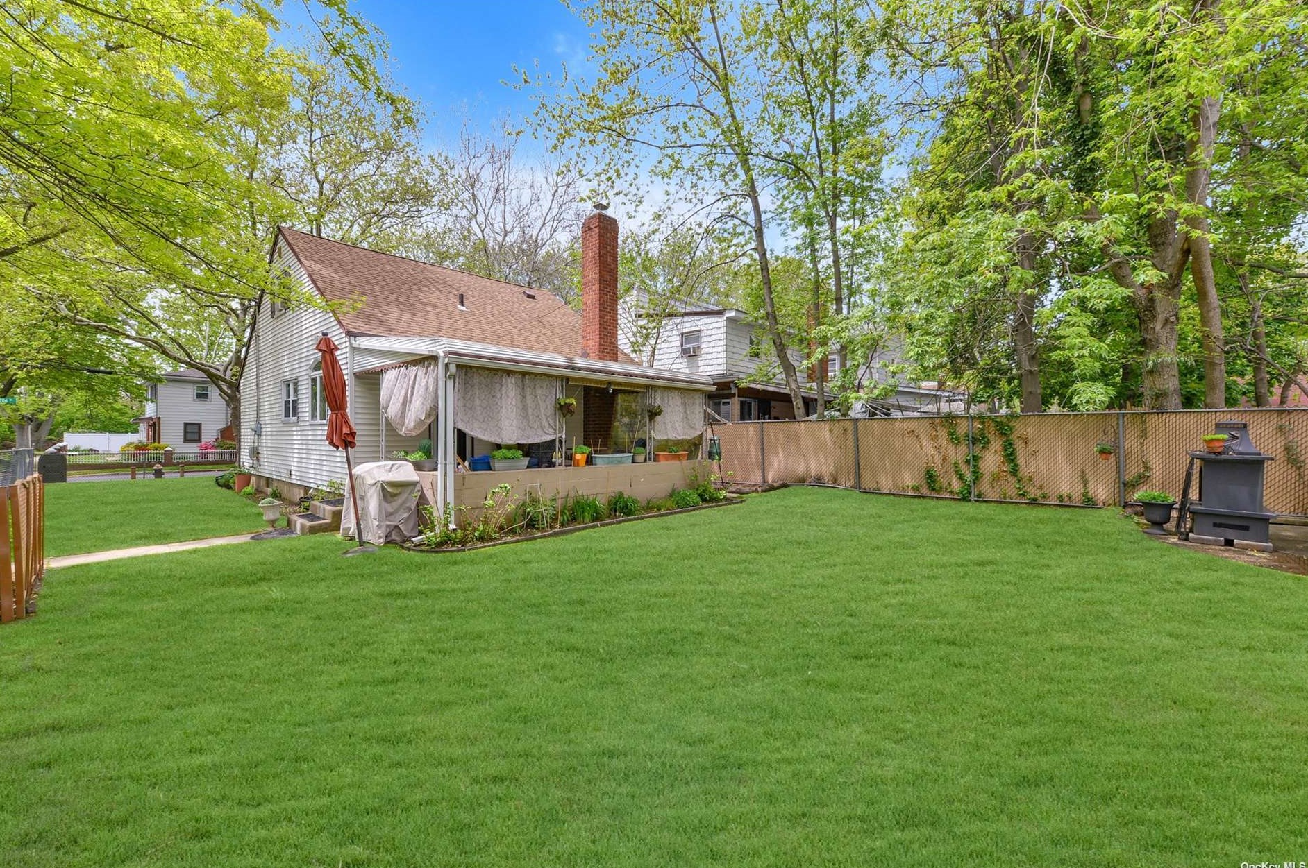 46-43 206th St, Flushing NY exterior