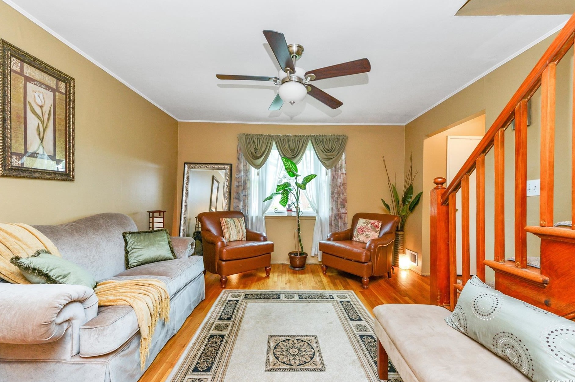 46-43 206th St, Flushing, NY 11361-1348