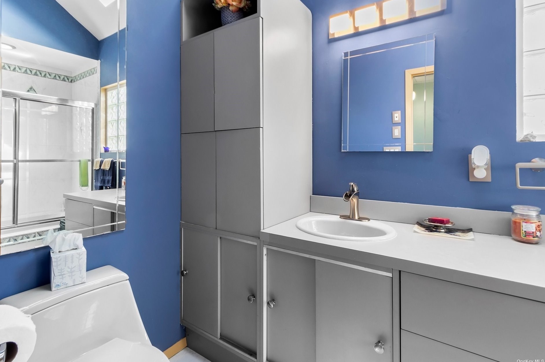 15 Bayview St, East Massapequa NY  11758-7602 exterior