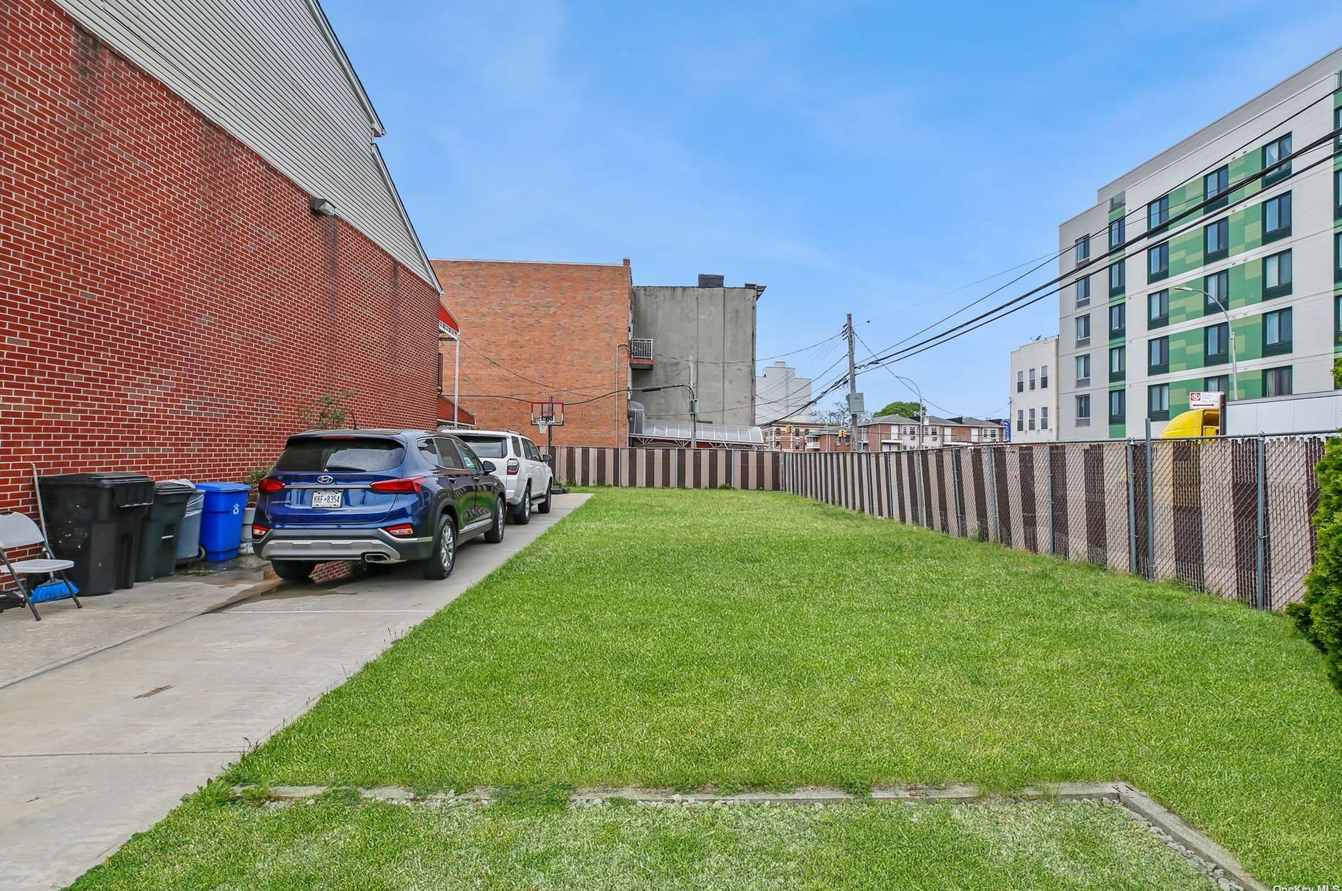 188 Berriman St, Brooklyn NY 11208-2318 exterior