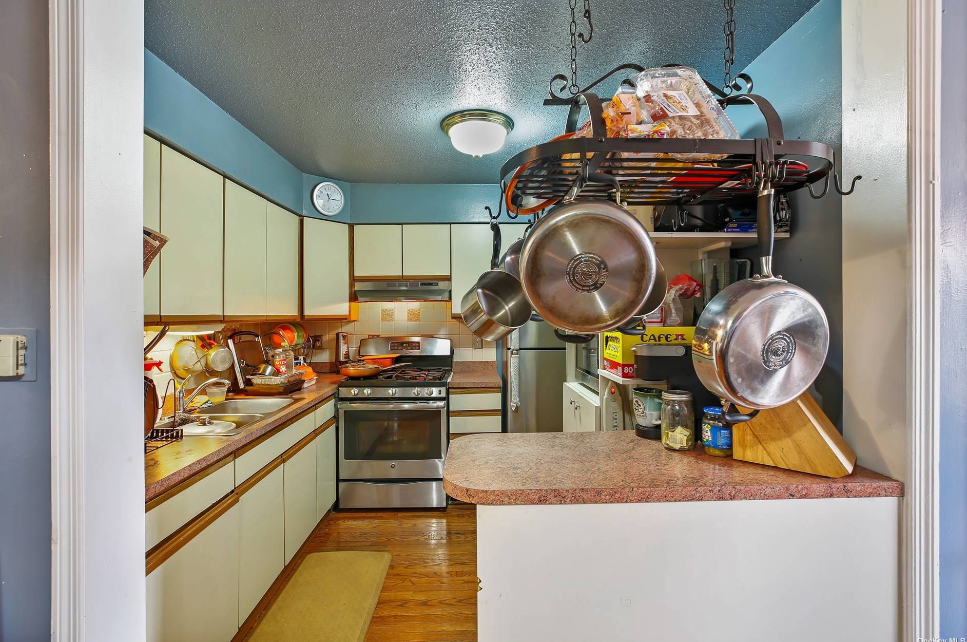 188 Berriman St, Brooklyn NY 11208-2318 exterior