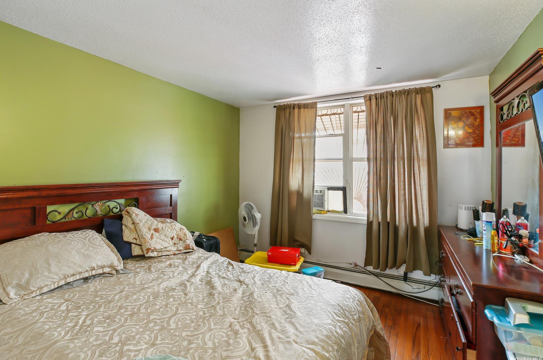 188 Berriman St, Brooklyn NY 11208-2318 exterior