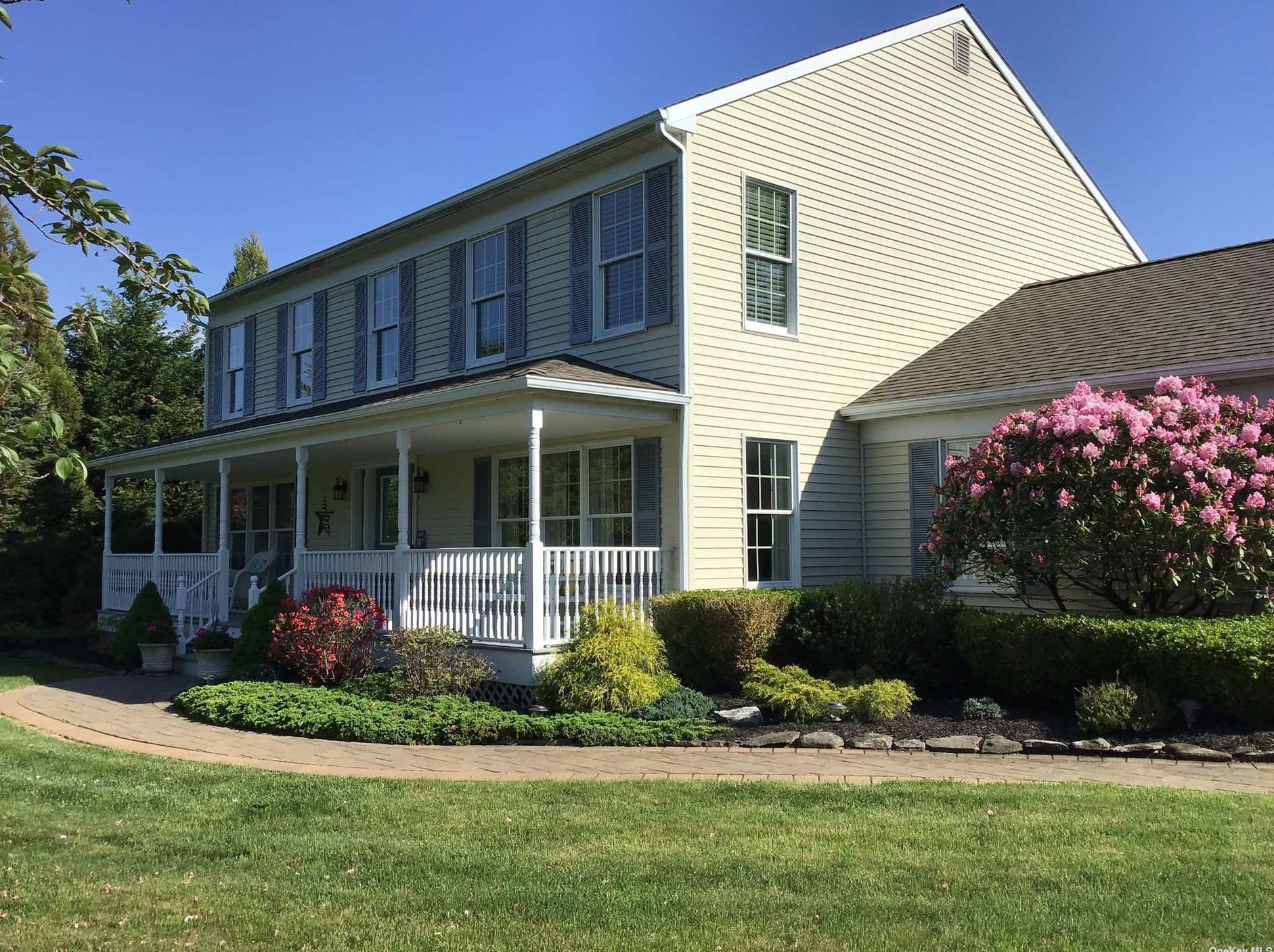 147 Deer Run, Wildwood, NY 11792-1703