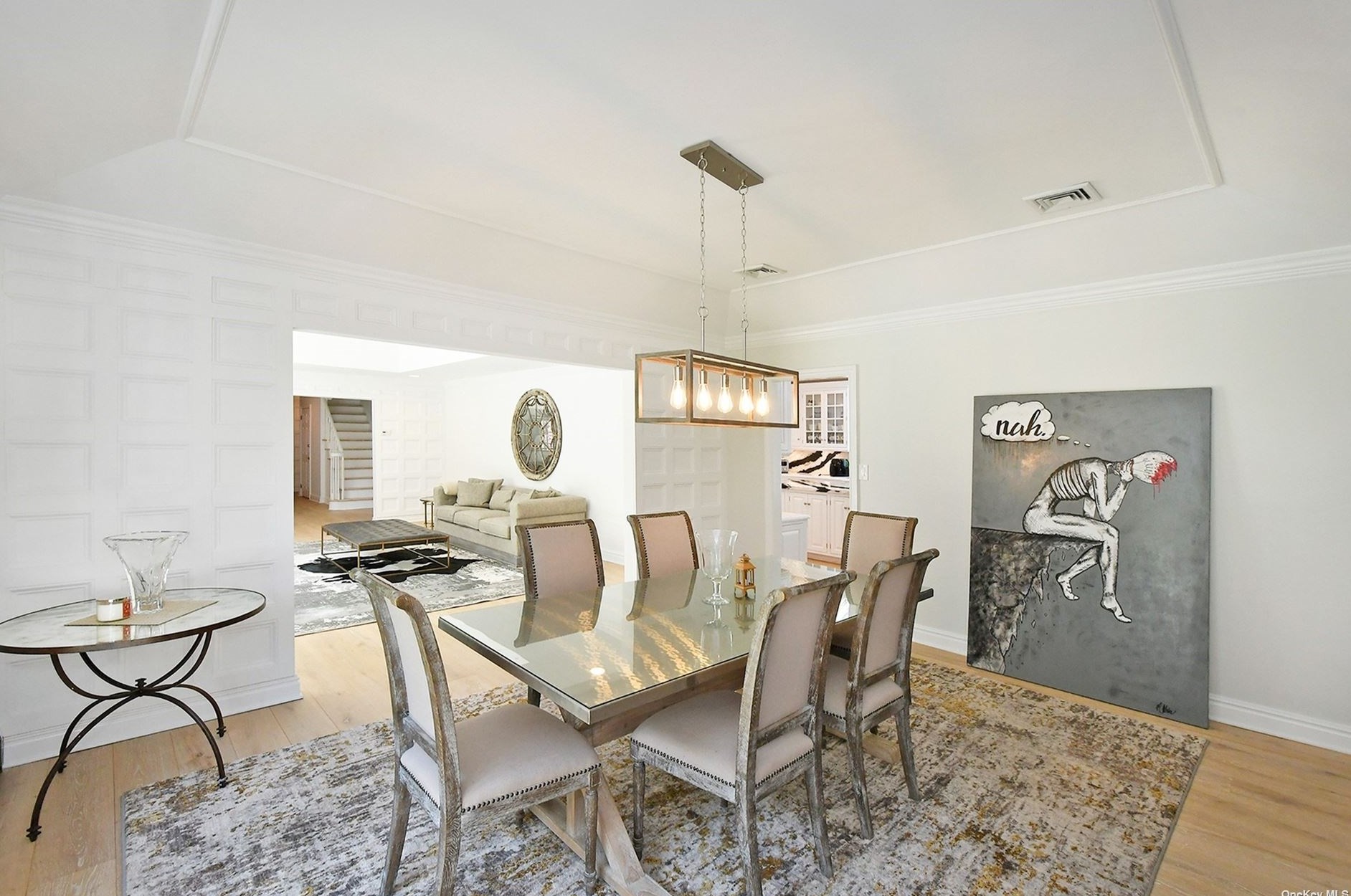 310 Annandale Dr, Syosset NY  11791-1001 exterior