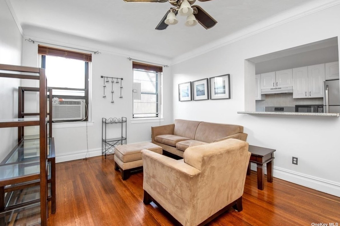 7720 Austin St, Flushing, NY 11375