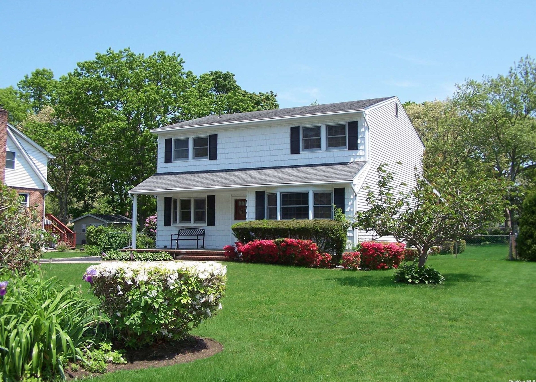1947 Louis Kossuth Ave, Hauppauge, NY 11779-6422