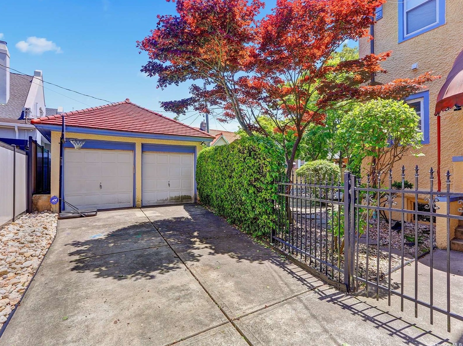 264 National Blvd, East Atlantic Beach NY  11561-3323 exterior