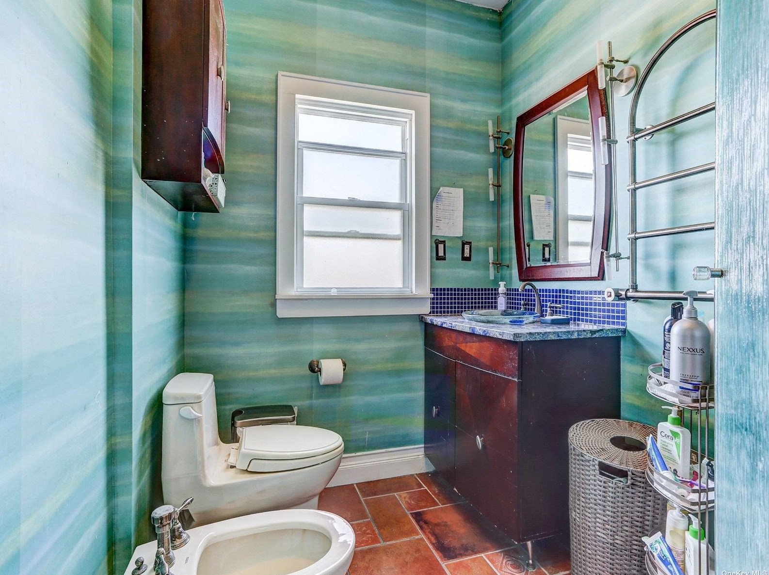 264 National Blvd, East Atlantic Beach NY  11561-3323 exterior