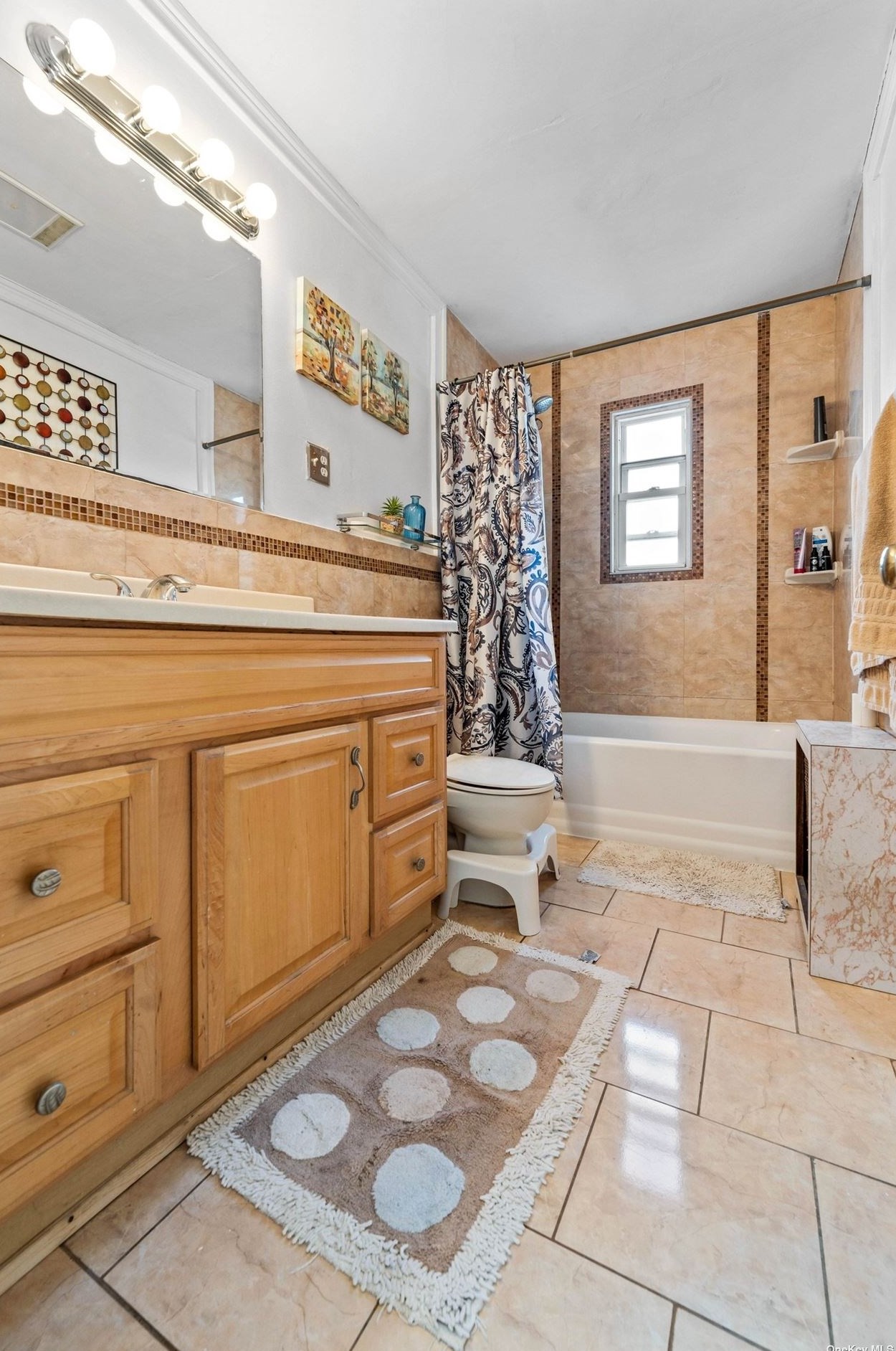 61-59 77 Pl, Flushing NY exterior