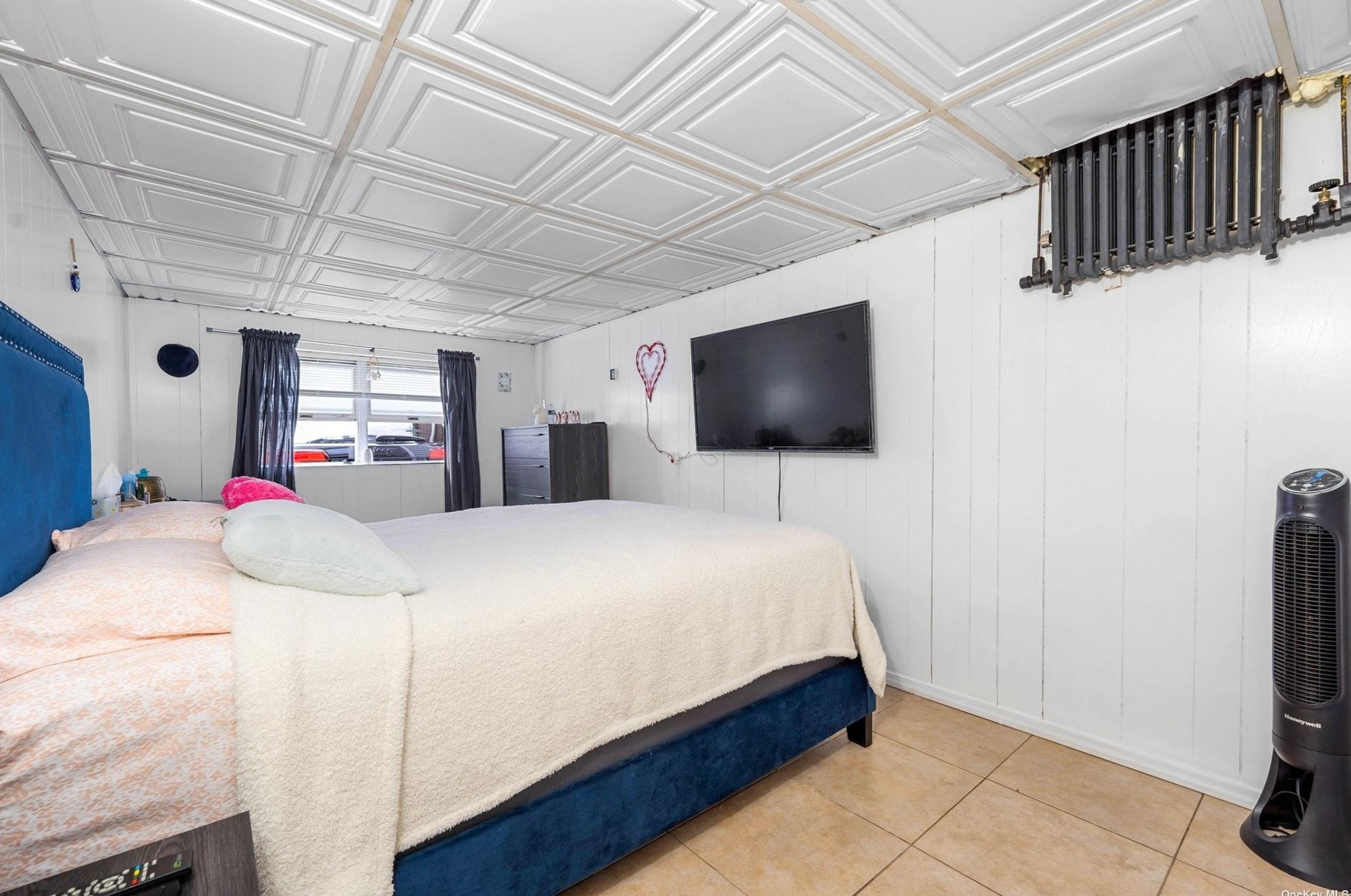 61-59 77 Pl, Flushing NY exterior