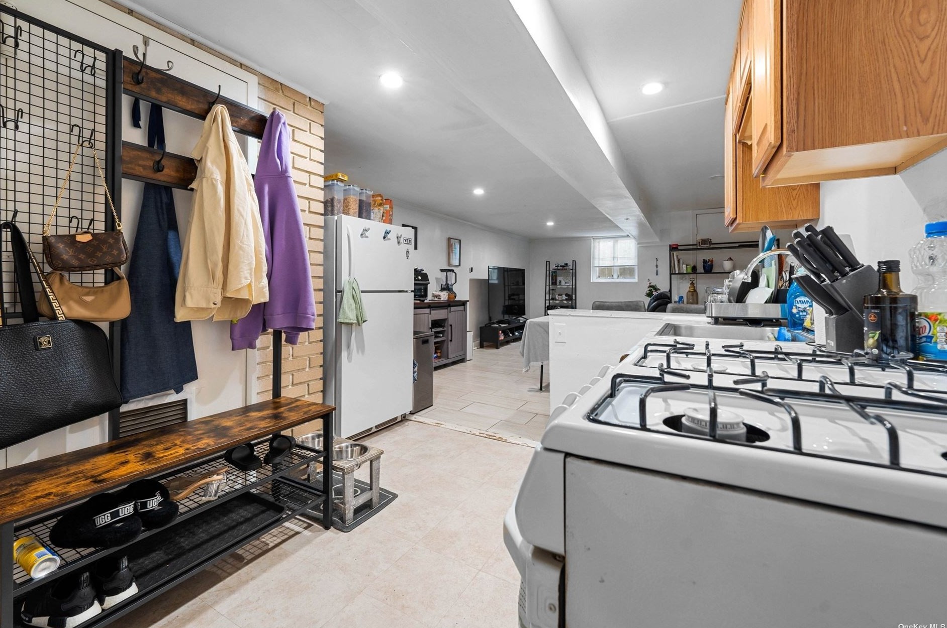 61-59 77 Pl, Flushing NY exterior