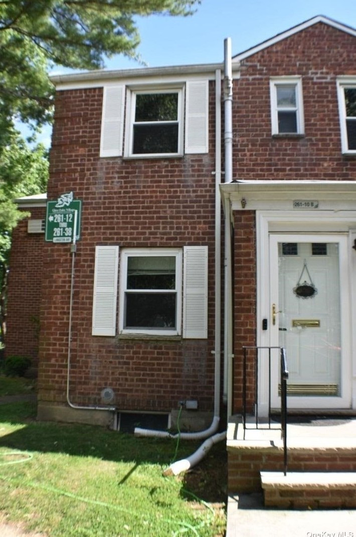 261-10b Langston Ave, Floral Park, NY 11004