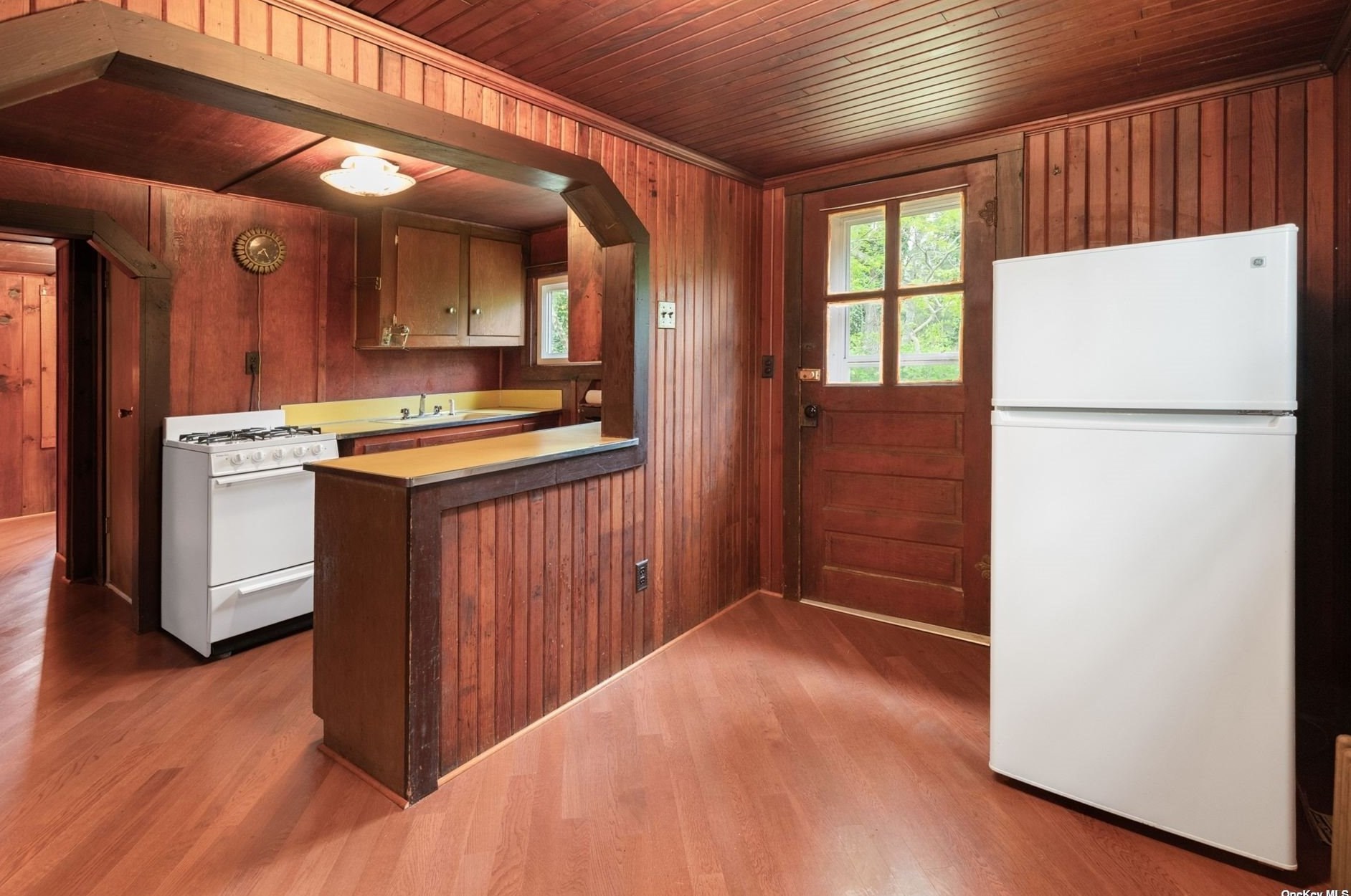 10 Riley Ave, Mattituck NY  11952-1859 exterior