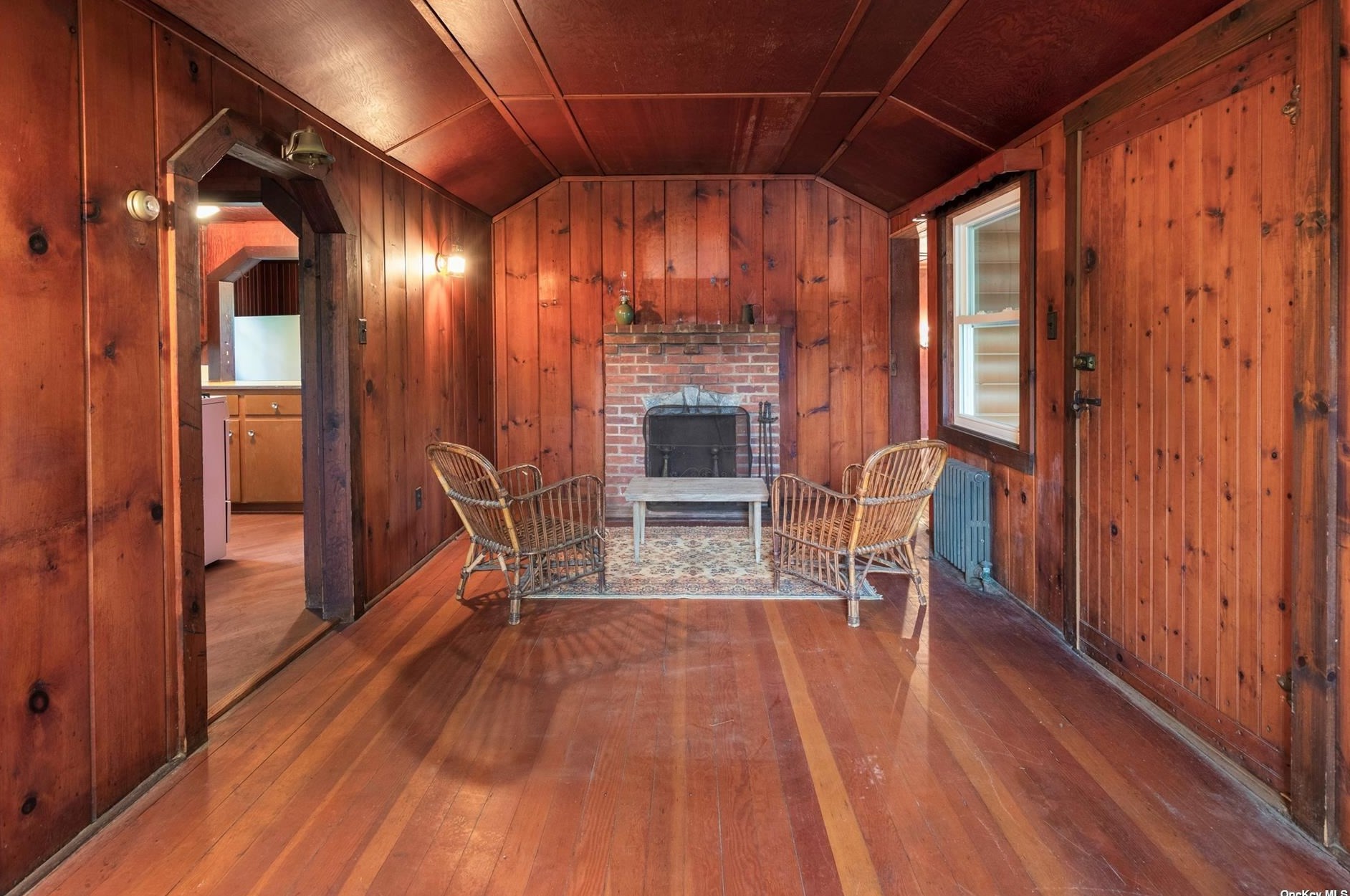 10 Riley Ave, Mattituck NY  11952-1859 exterior