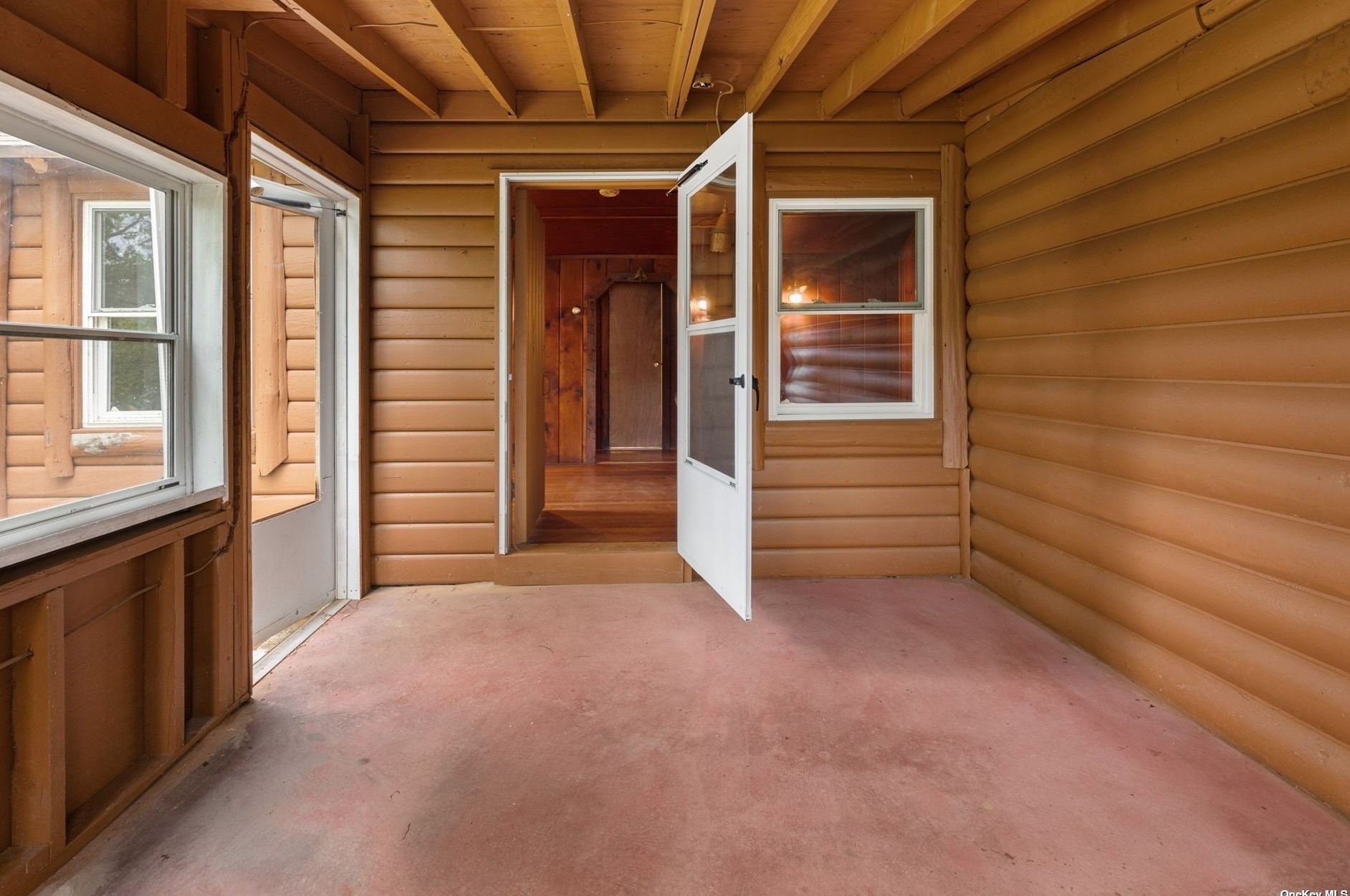 10 Riley Ave, Mattituck NY  11952-1859 exterior
