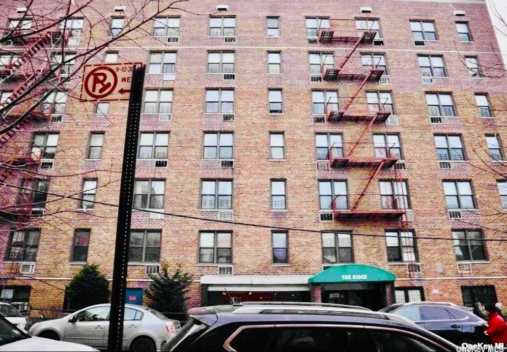 41-34 Frame Pl #6c, Flushing, NY 11355