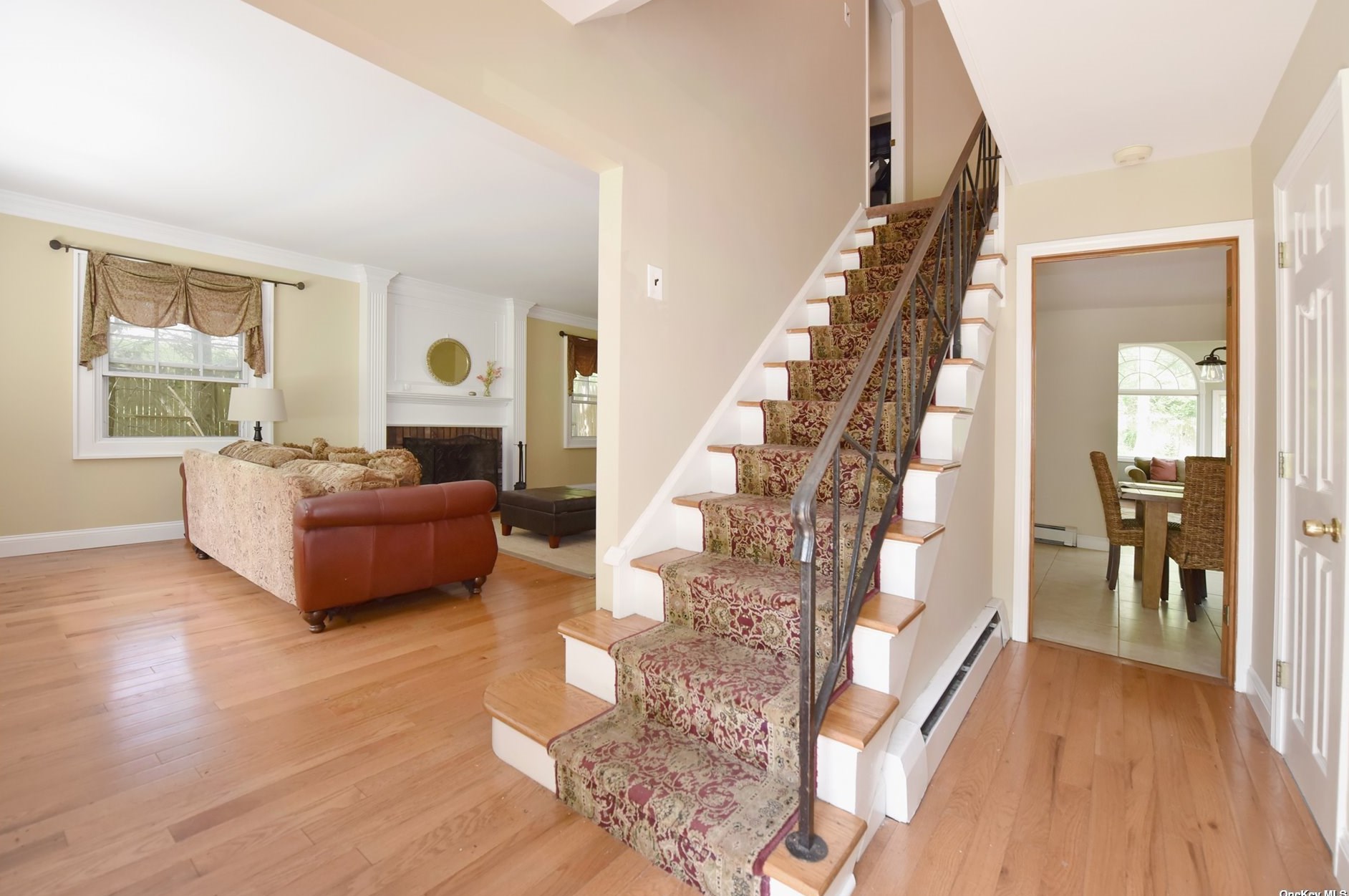3 Saywood Ln, Stonybrook, NY 11790-3103
