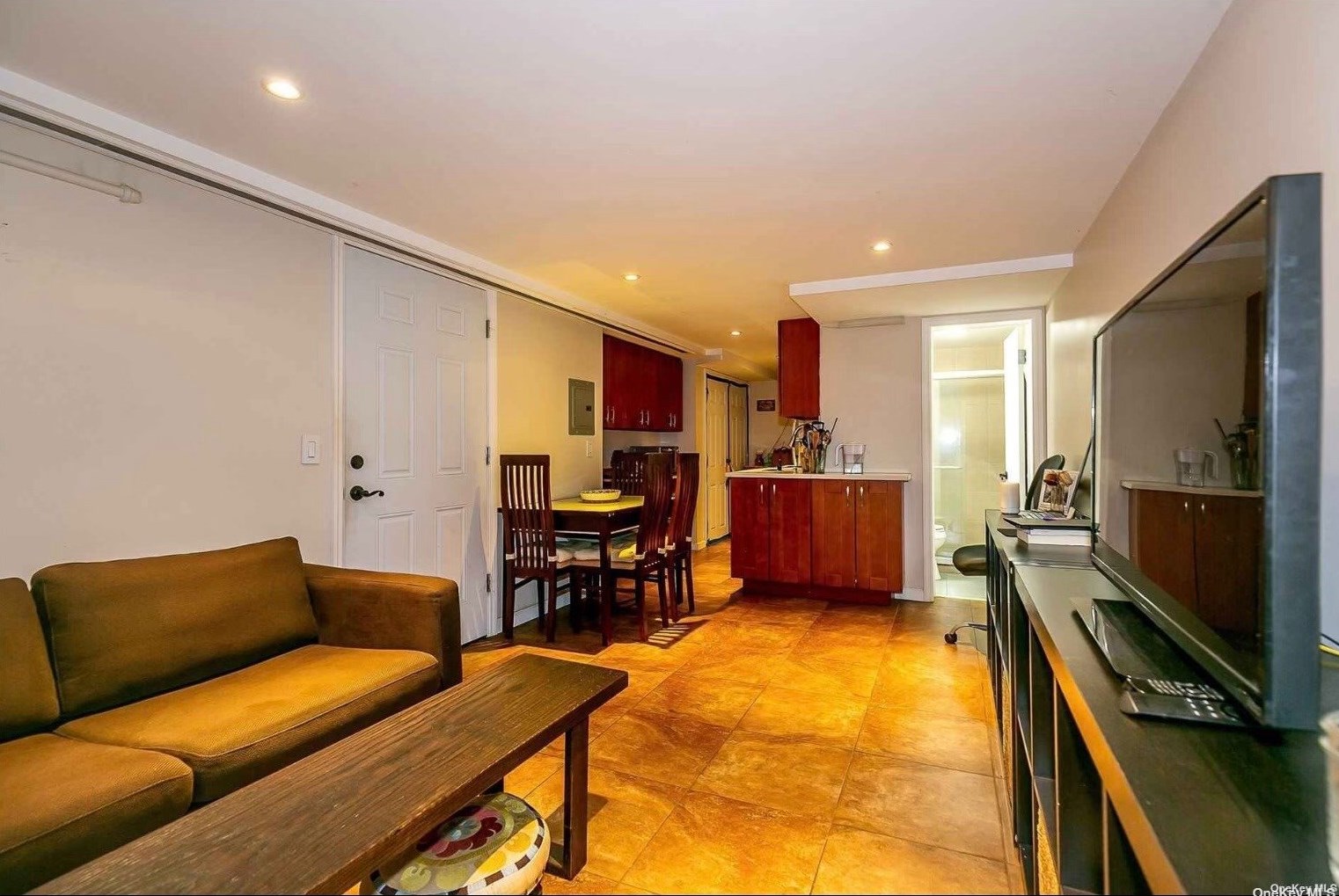 66-05 Saunders St, Flushing NY  11374-1027 exterior