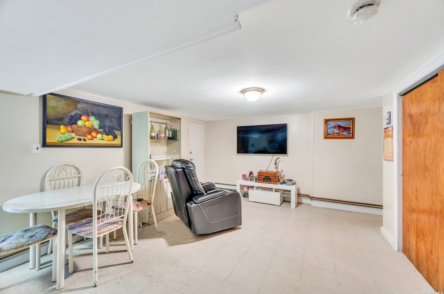 8021 57th Ave, Flushing NY  11373-4705 exterior