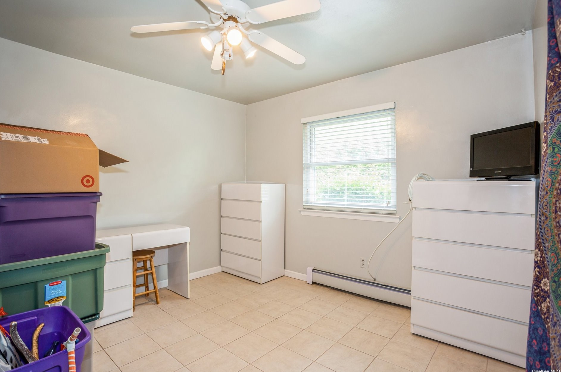 8 Malcolm St, North Bellport NY  11713-1008 exterior