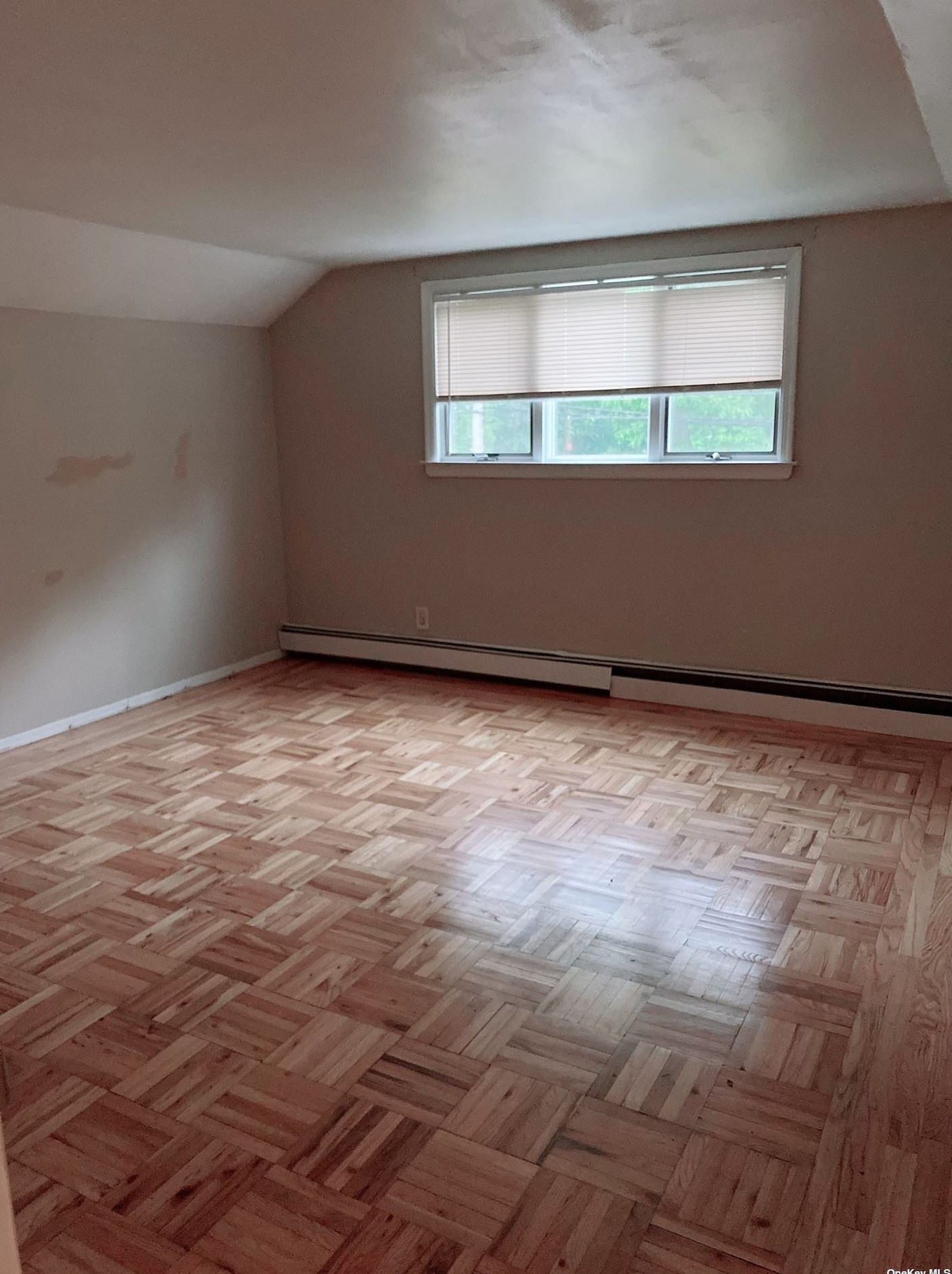 461 Michigan St #2nd Fl, Hauppauge, NY 11779