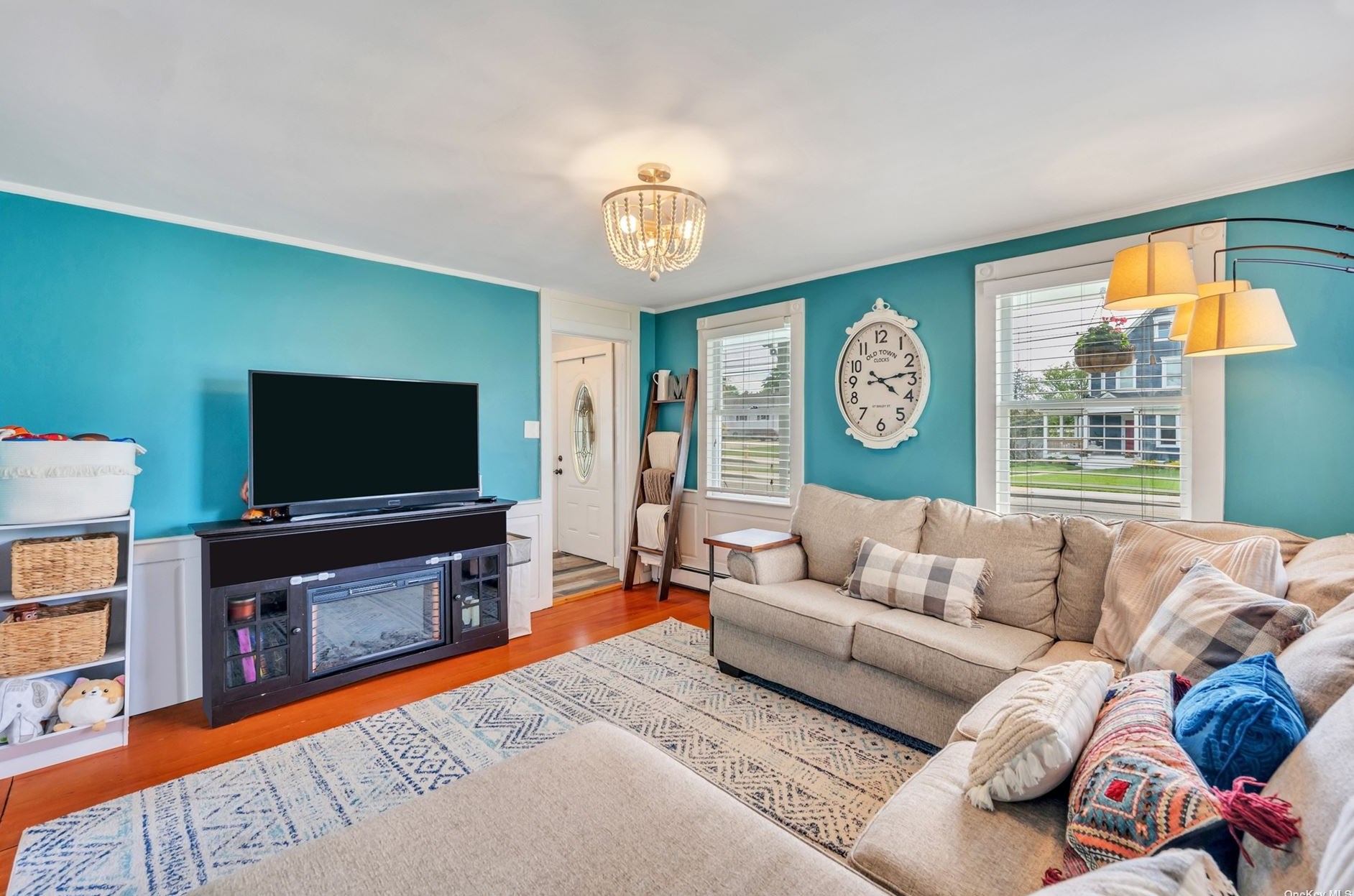 429 Ocean Ave, Canaan Lake NY  11772-1104 exterior