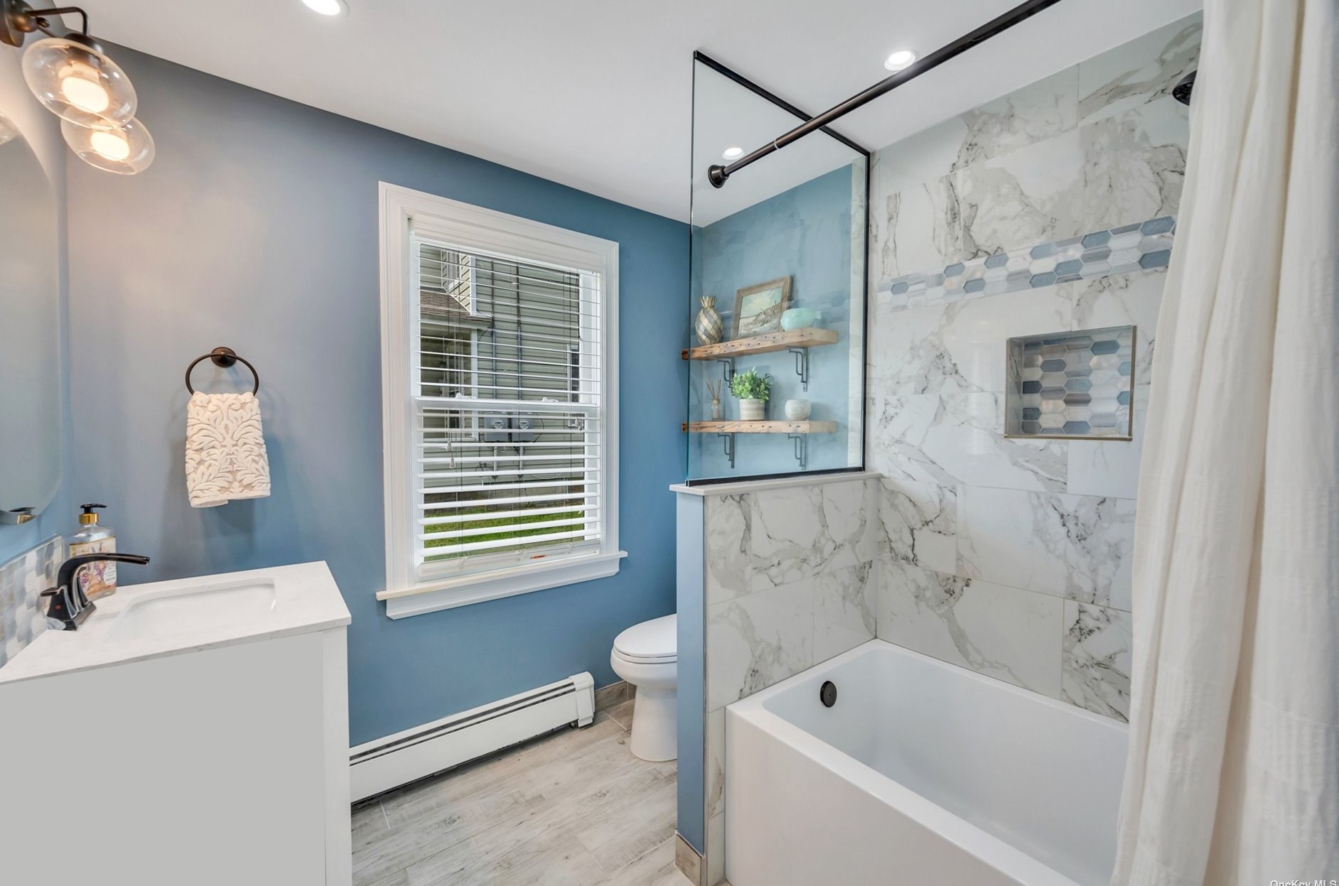 429 Ocean Ave, Canaan Lake NY  11772-1104 exterior