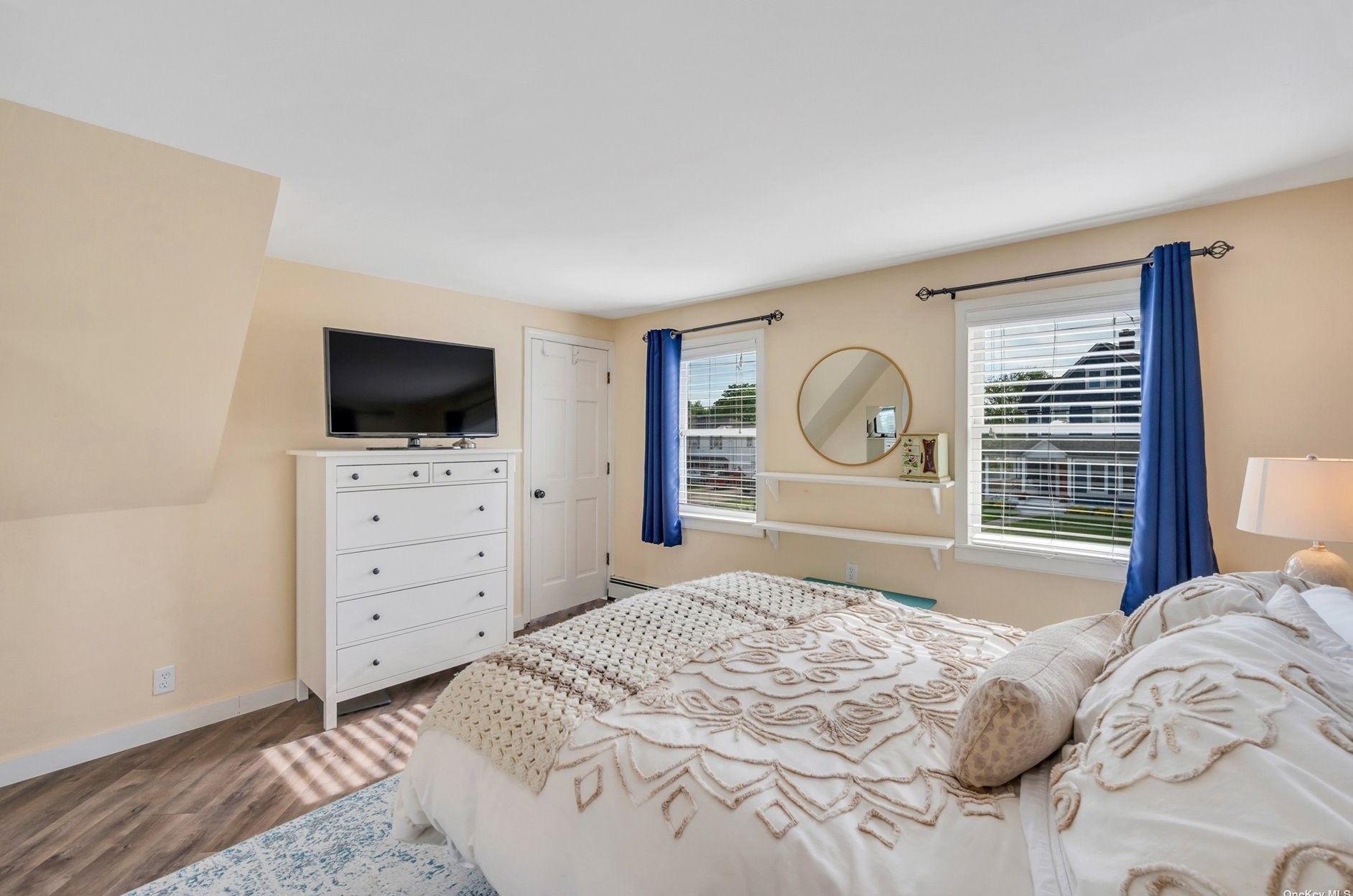 429 Ocean Ave, Canaan Lake NY  11772-1104 exterior