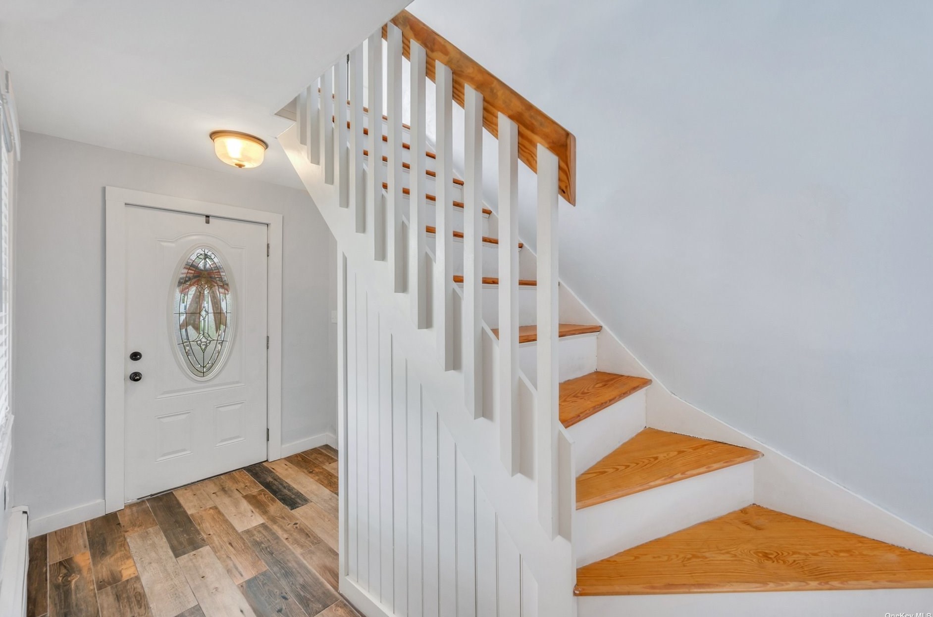429 Ocean Ave, Canaan Lake, NY 11772-3712