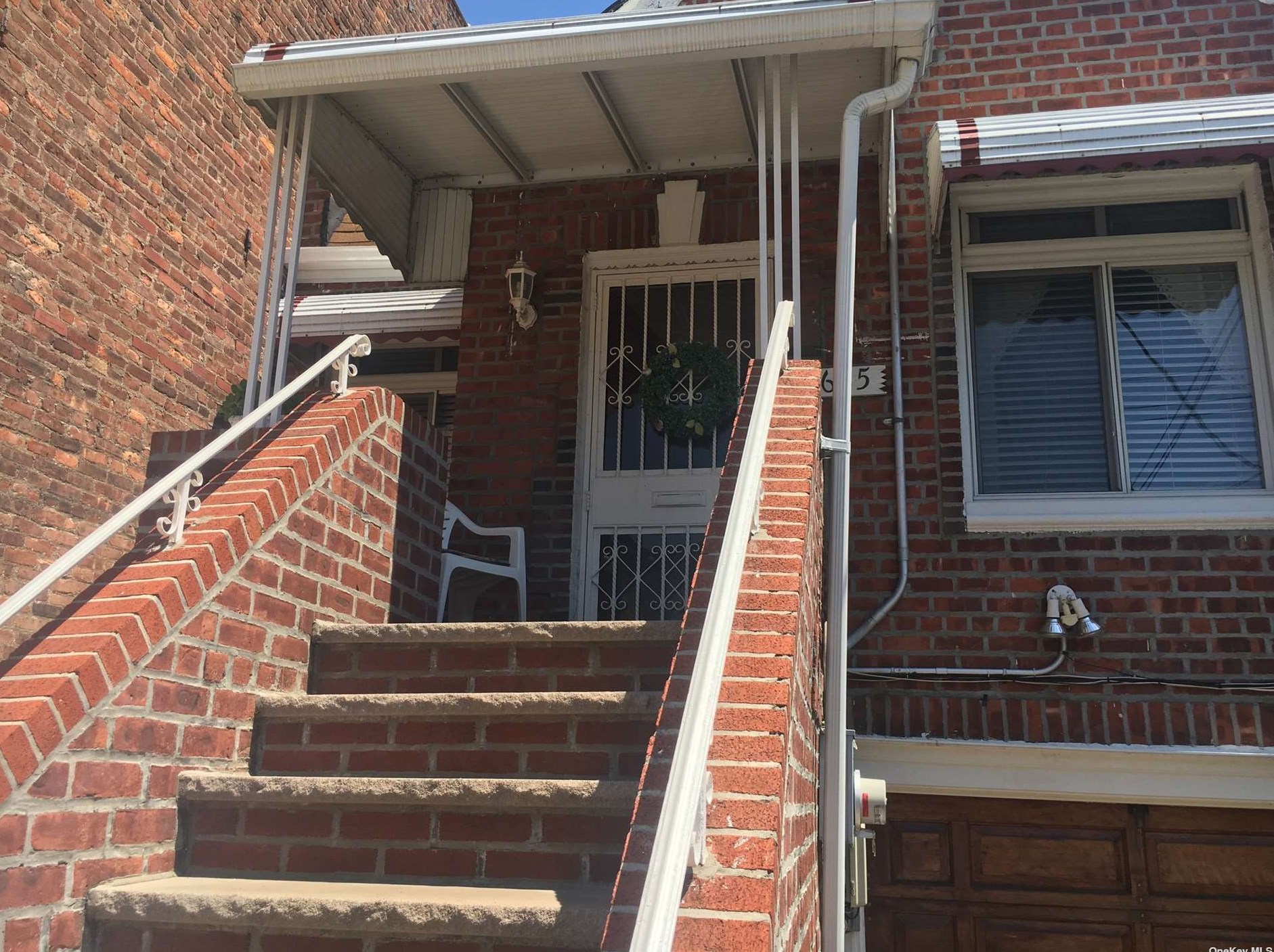 625 95th St, Brooklyn, NY 11236-1109