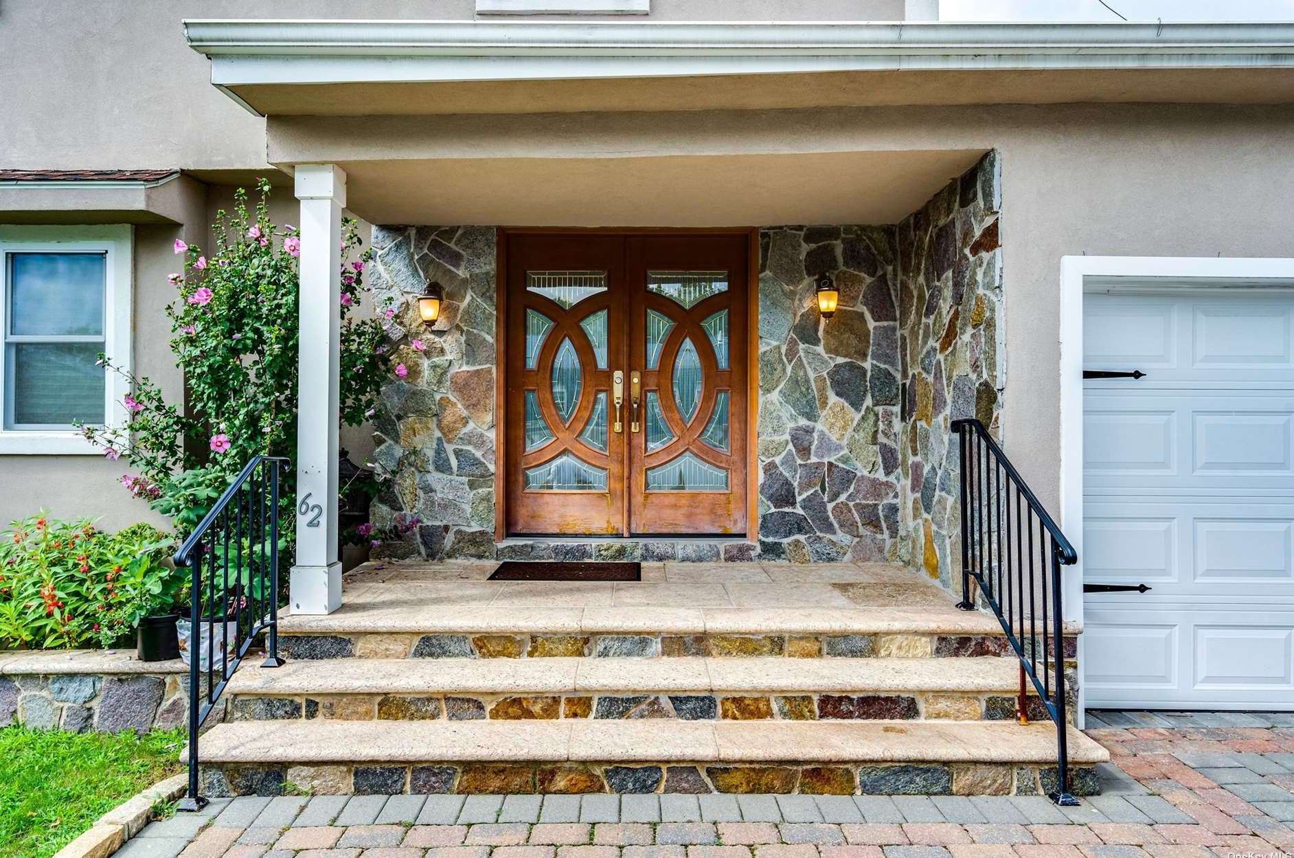 62 Muttontown Rd, Syosset, NY