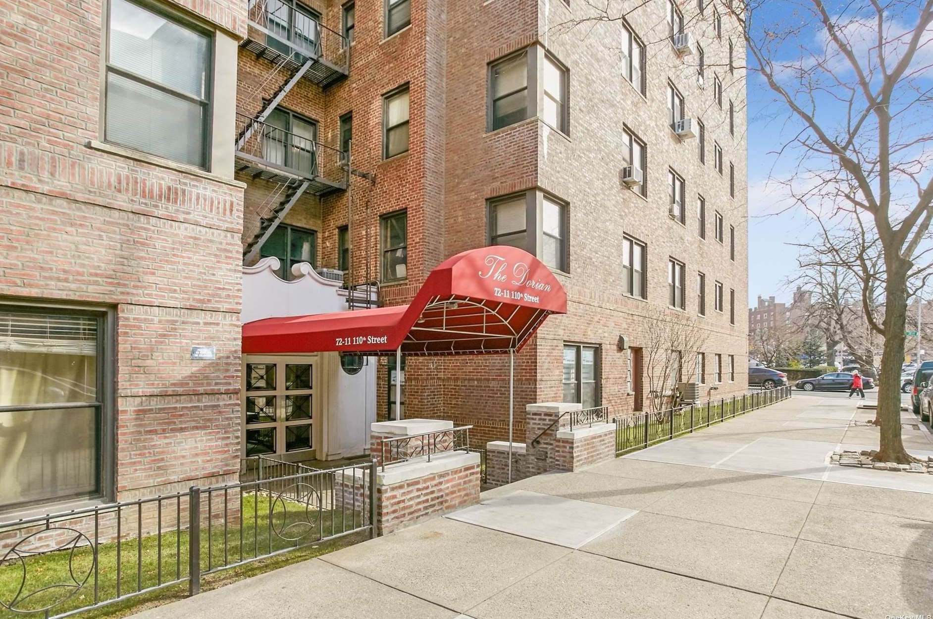 7211 110th St, Flushing NY  11375-5462 exterior