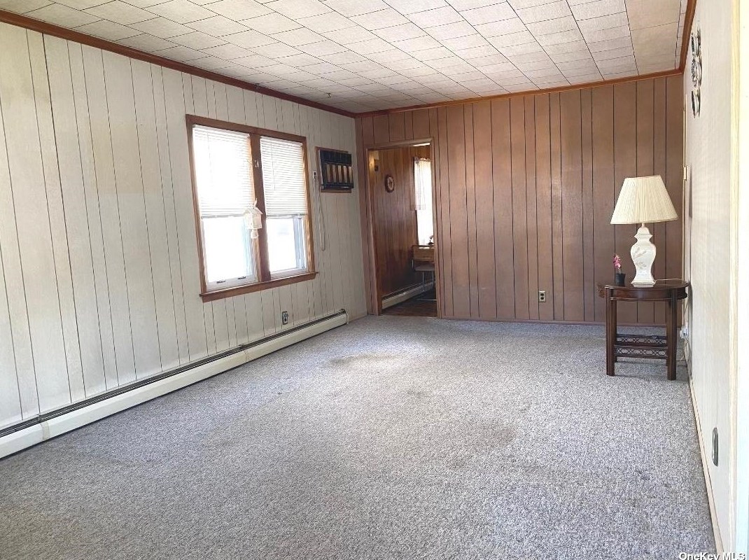 884 Jefferson St, North Baldwin, NY 11510-4633