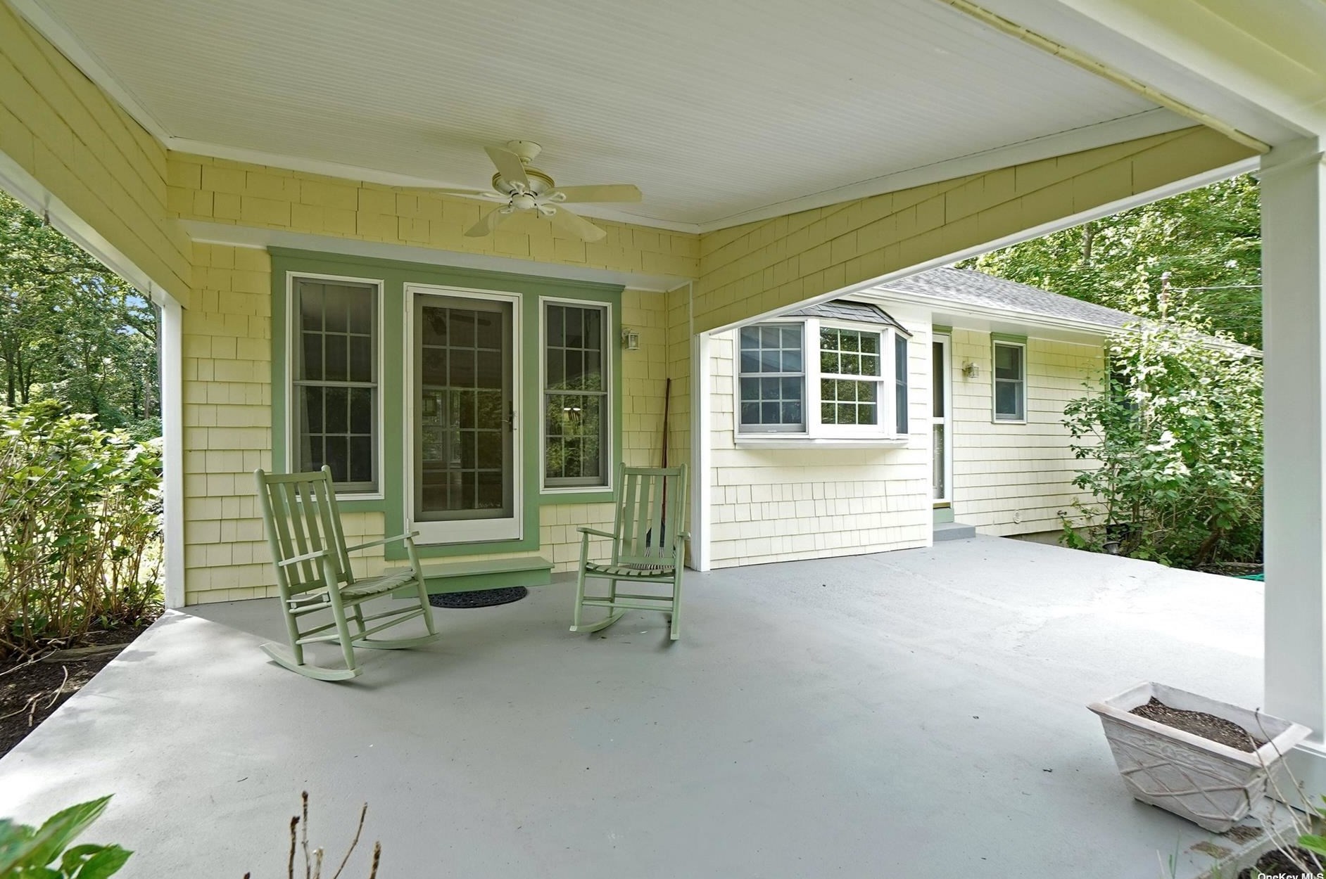 25 Poplar Ave, Stonybrook, NY 11790-1751
