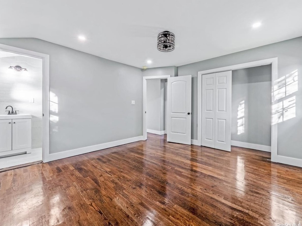 3430 Lindbergh Ave, Rockville Centre NY  11572-5507 exterior