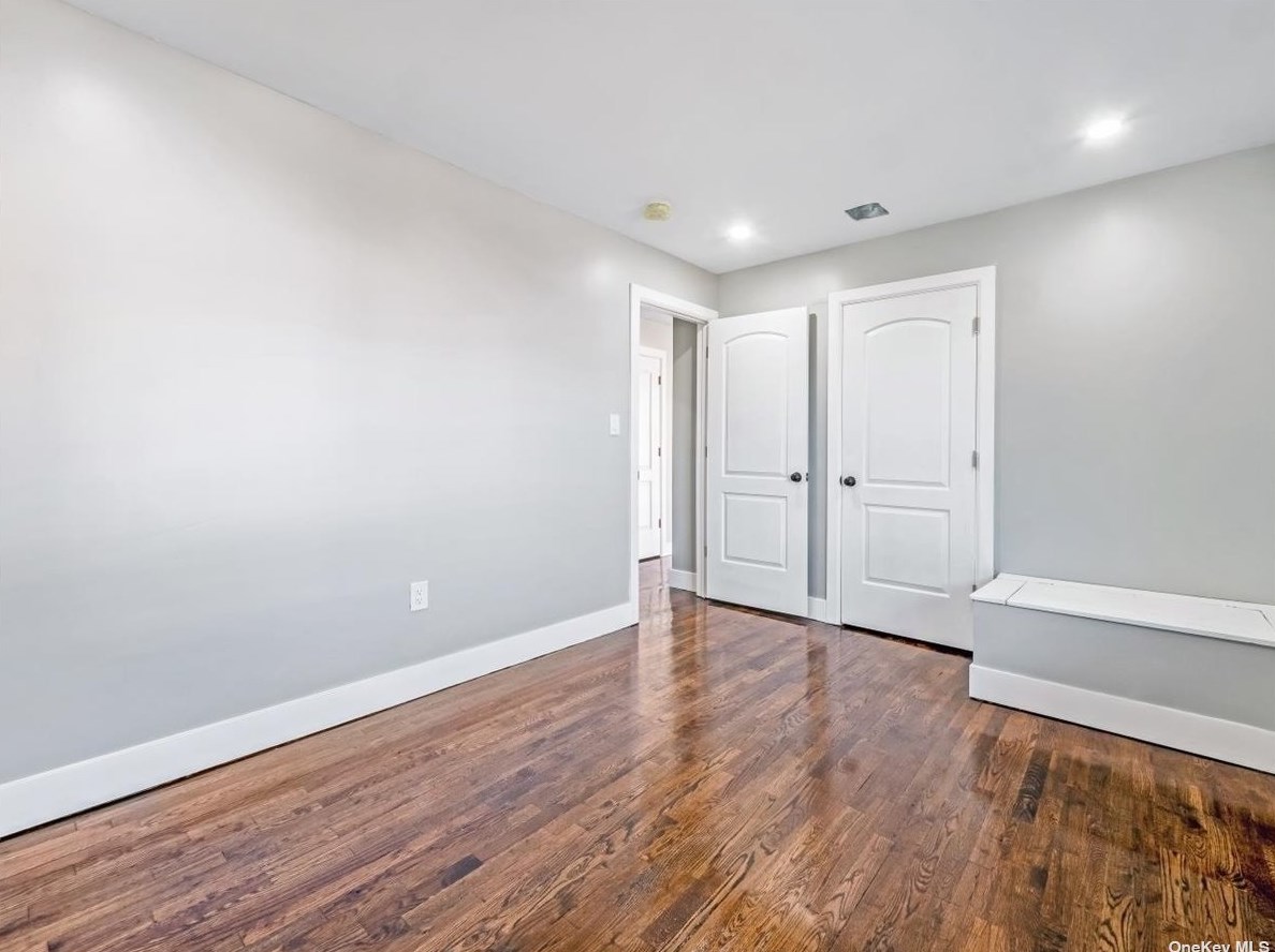 3430 Lindbergh Ave, Rockville Centre NY  11572-5507 exterior