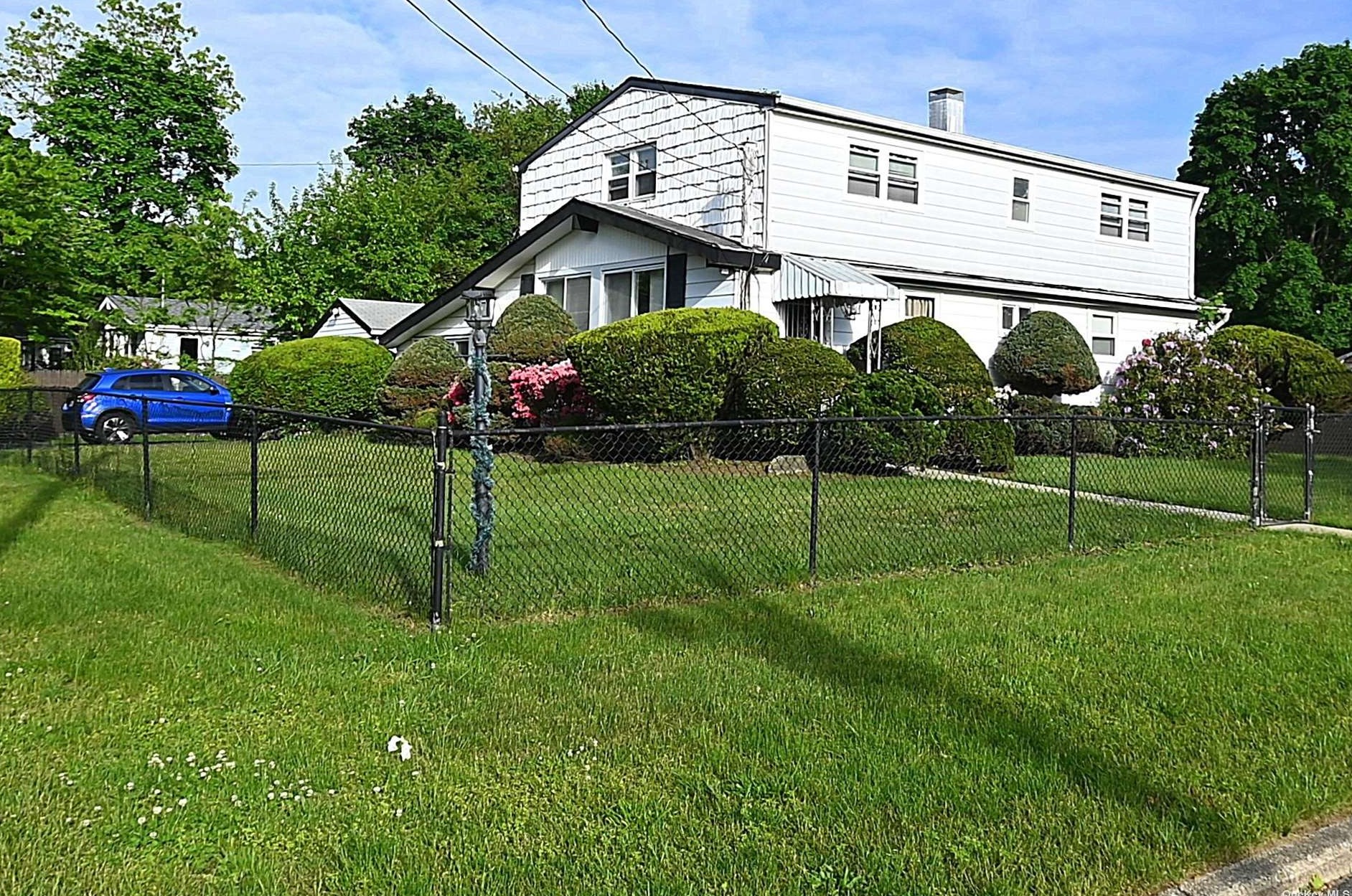 20 Hackmatac St, Central Islip, NY 11722