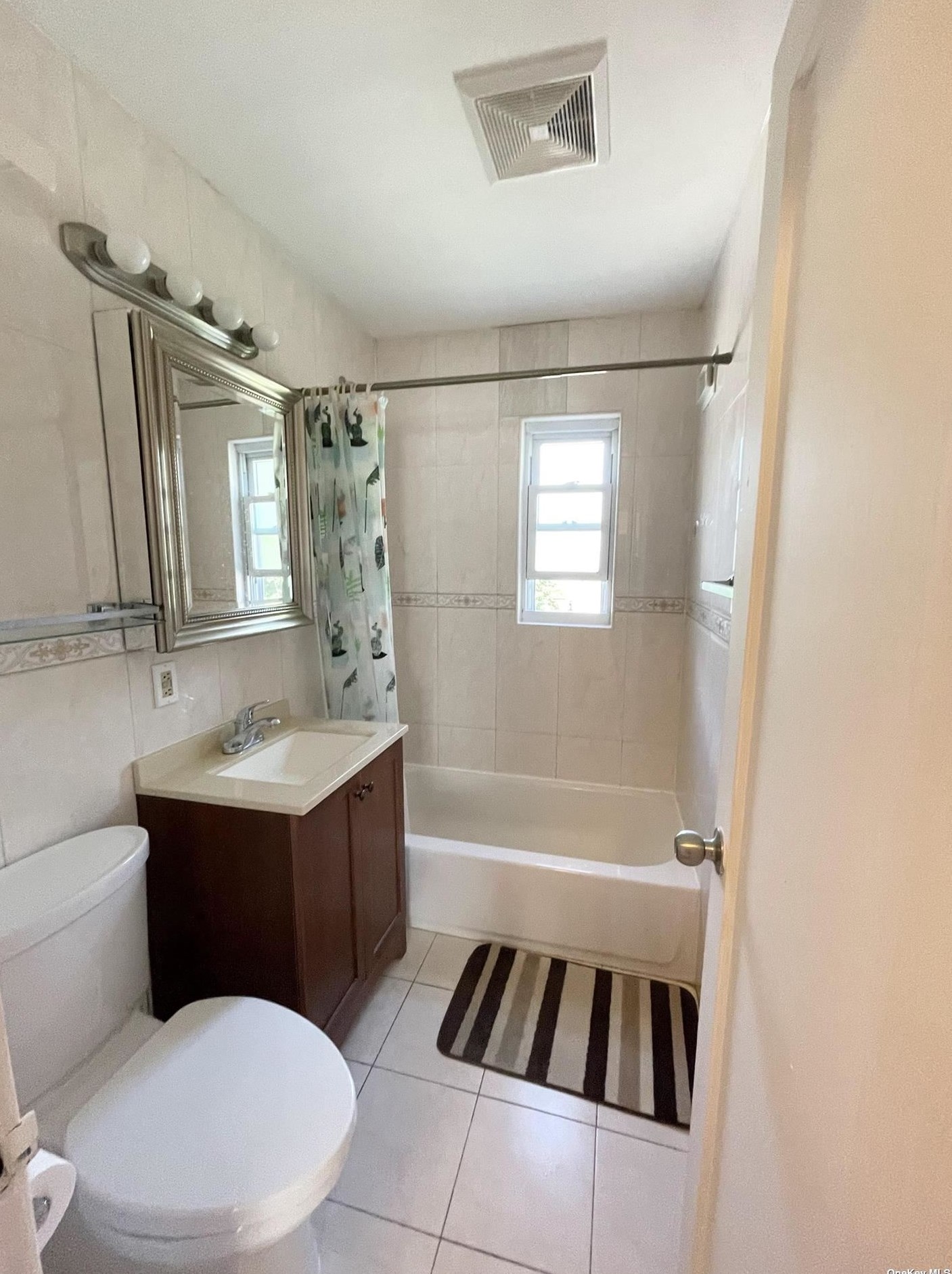 56-47 207th St, Flushing NY  11360-1350 exterior
