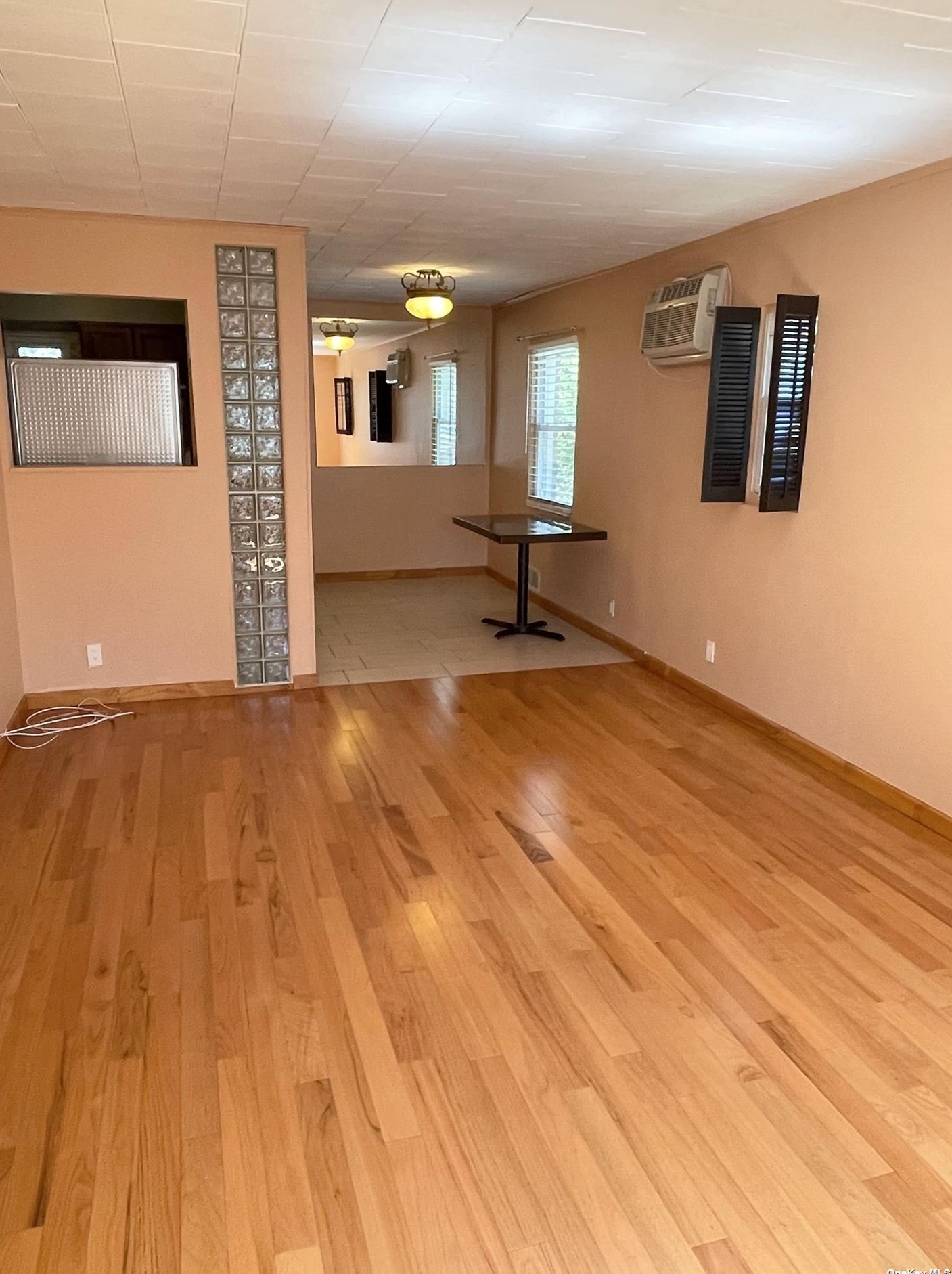 56-47 207th St, Flushing NY  11360-1350 exterior
