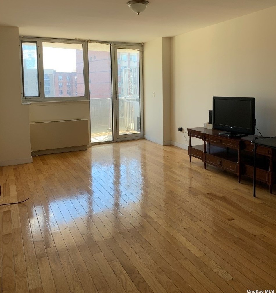 133-38 Sanford Ave #7e, Flushing, NY 11355