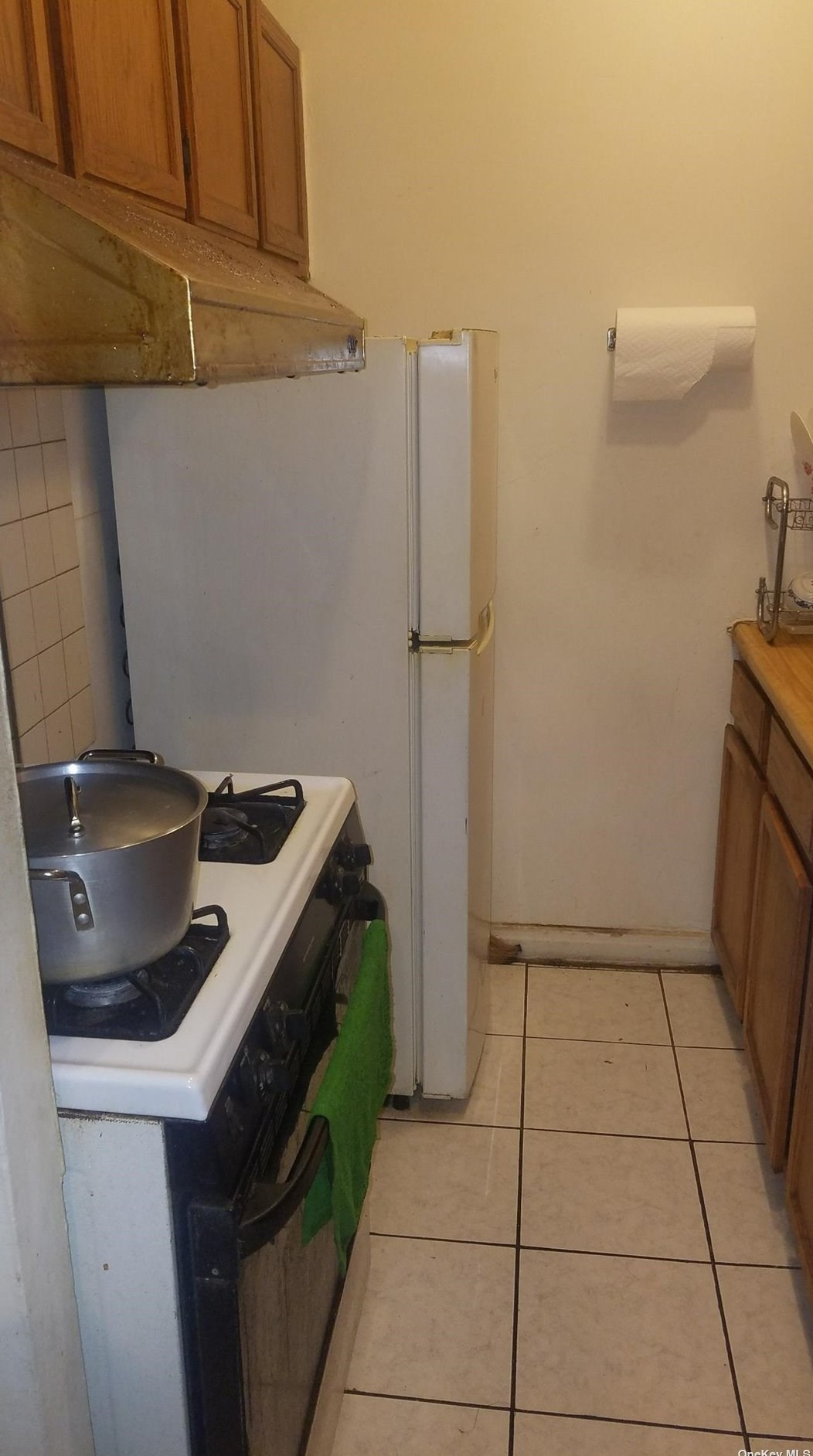 40-35 Ithaca St #1e, Flushing, NY 11373