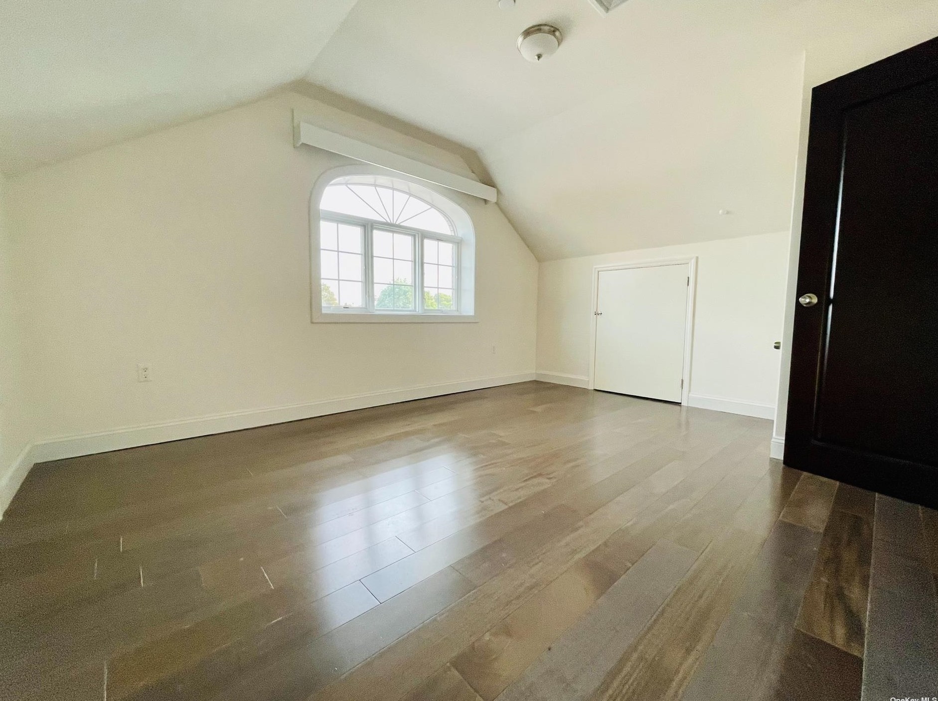 14-00 118 St #2, Flushing, NY 11356