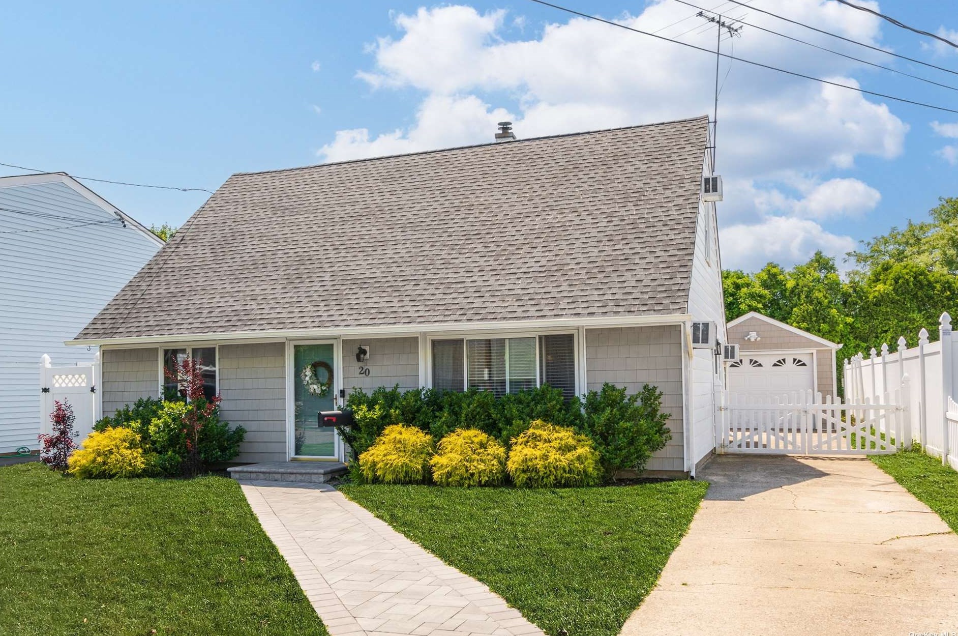 20 N Sheridan Ave, Bethpage, NY 11714